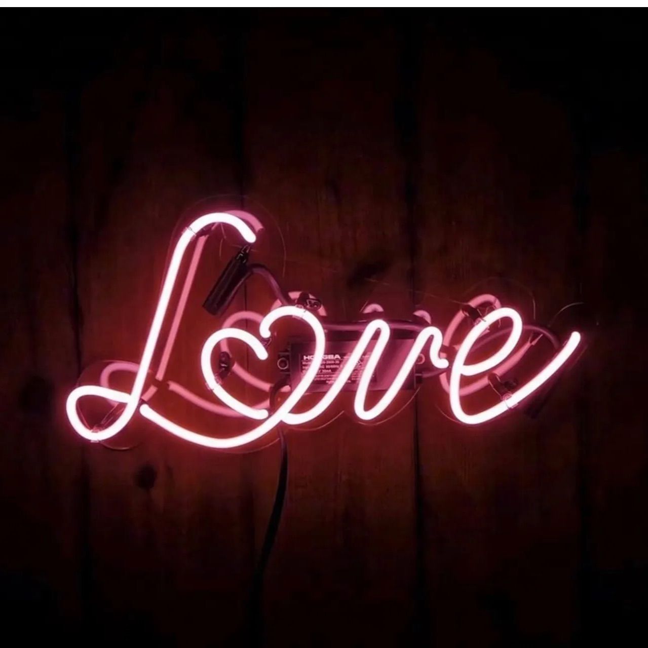 ネオンサイン もも　オーダーメイド　ネオン管　インテリア 室内装飾 プレゼント 61DfW8NYvmL._UF350,350_QL50_.jpg