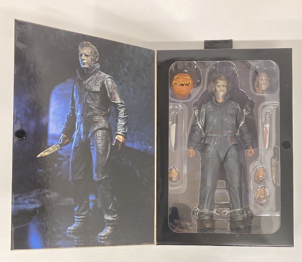 MICHAEL MYERS