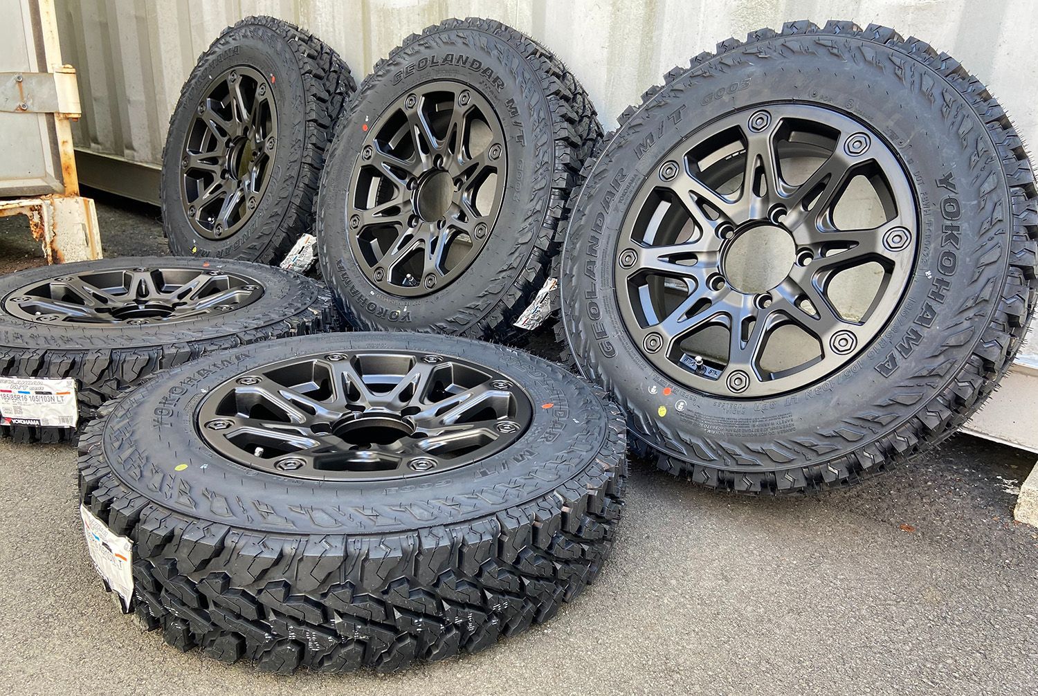 9月入荷 185/85R16 5本セット（背面用付き）ジムニー JB64 JB23 タイヤ