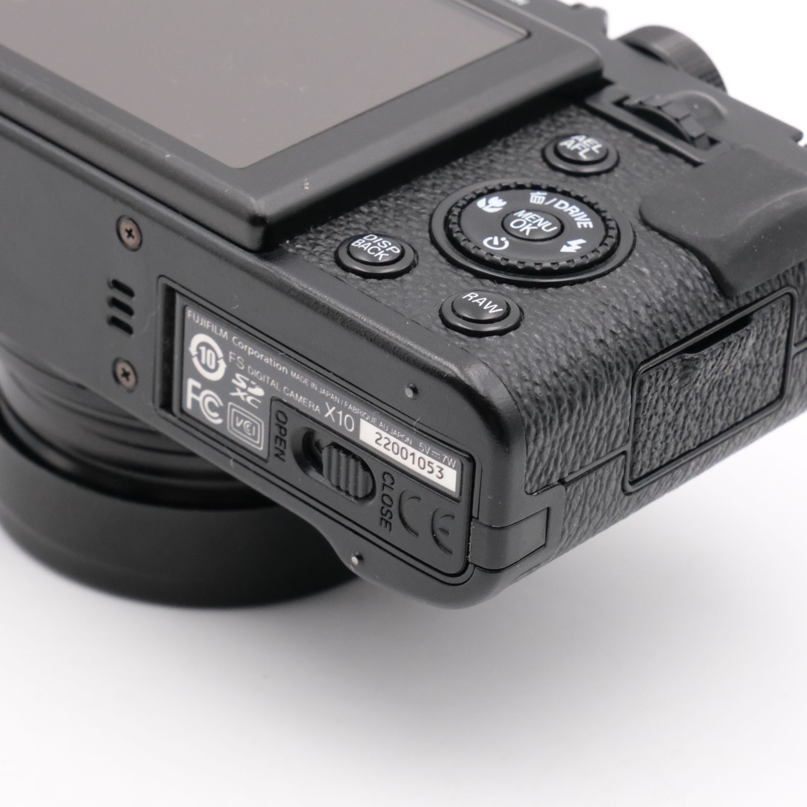 良品】Fujifilm X10 【F11で薄く写り込みあり】 良品】Fujifilm X10 【F11で薄く写り込みあり】