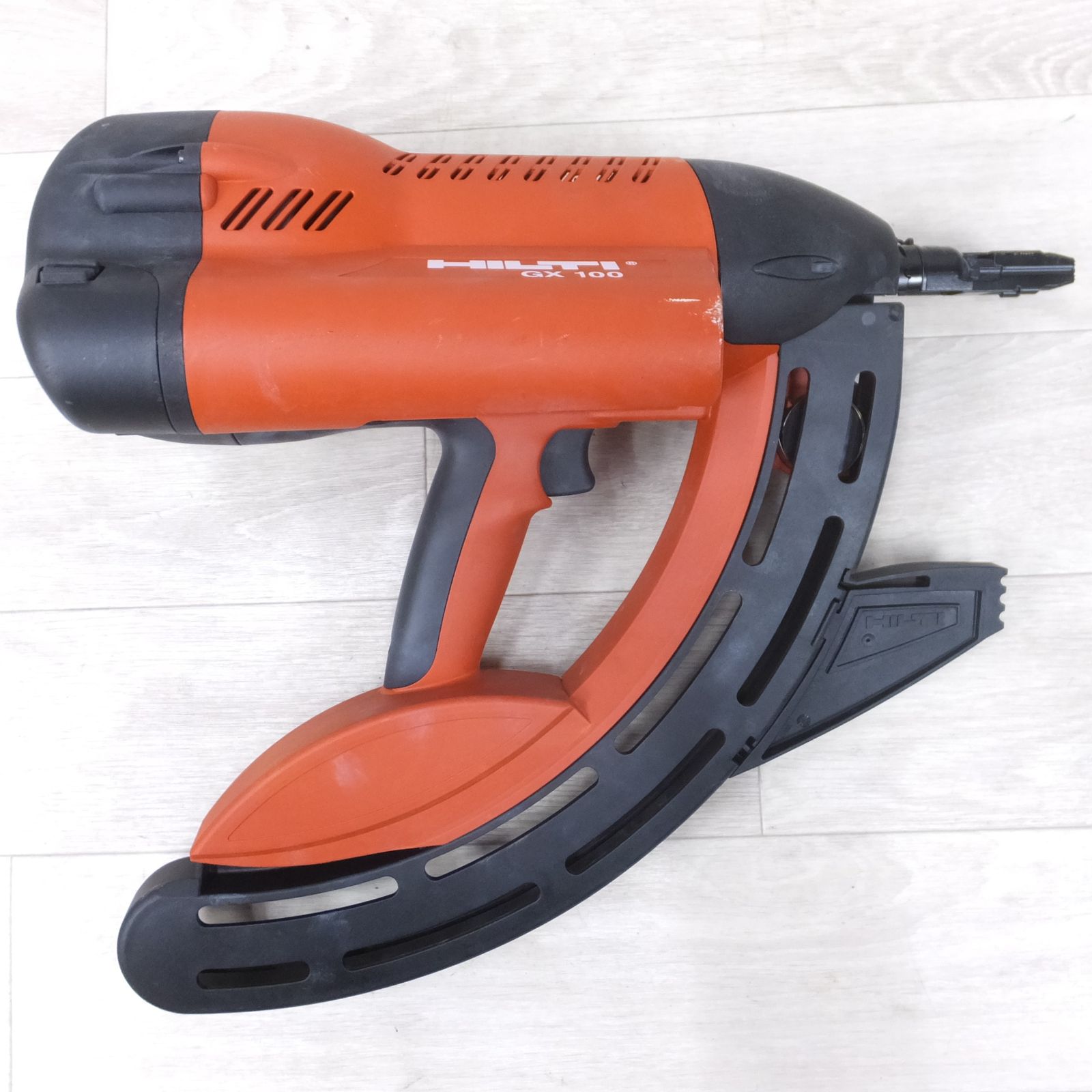 送料無料] 付属品付き◇ヒルティ HILTI ガス式 鋲打機 ガス ネイラ GX100 釘打機 ガス銃 マガジン ケース ガス抜き ピン 等 現状品◇  - メルカリ