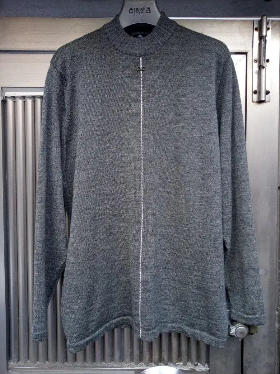 着物リメイク 大島紬 ロングフレアワンピース（後ろVネック）着丈124