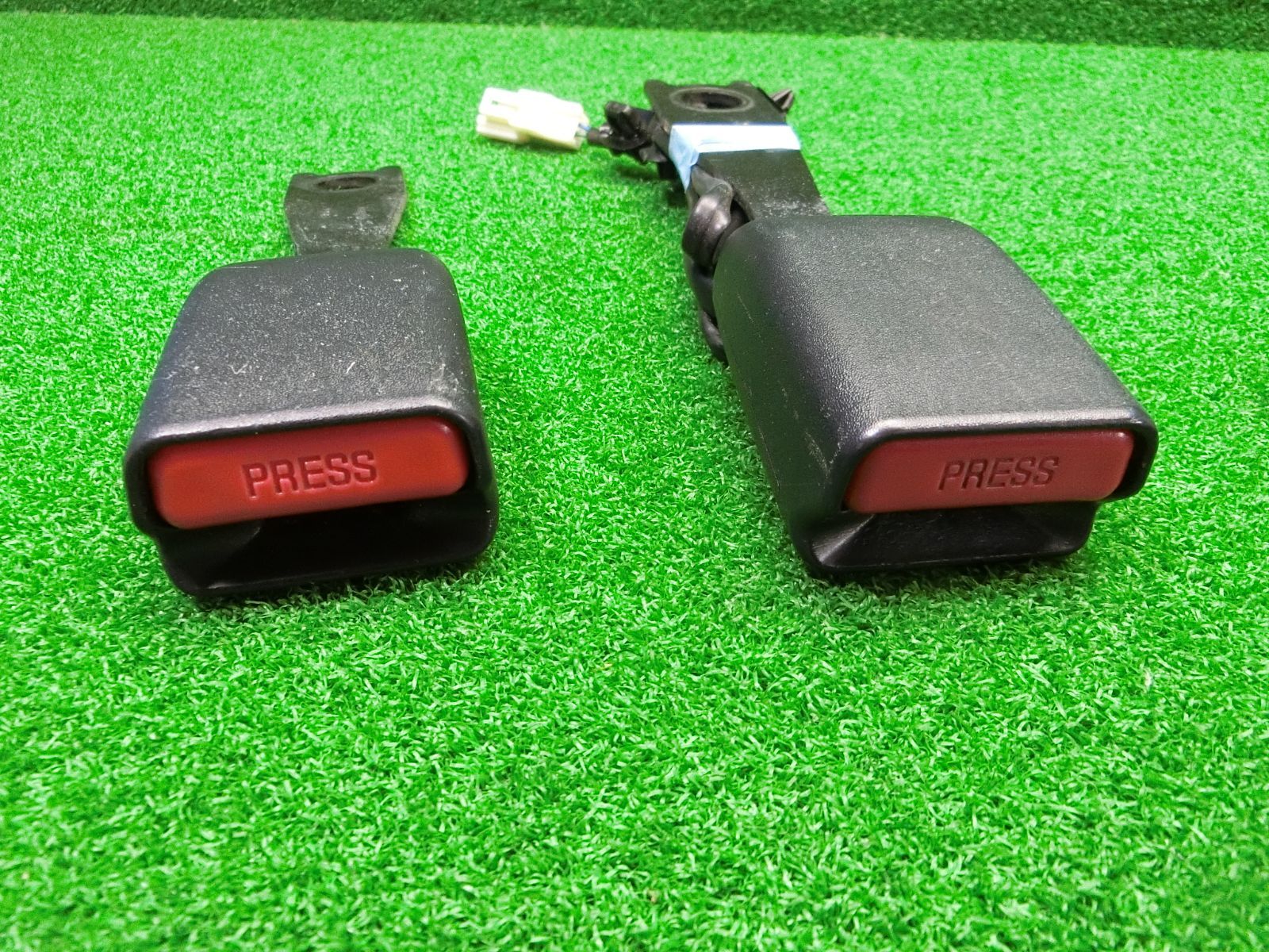 シートベルト 左右セット