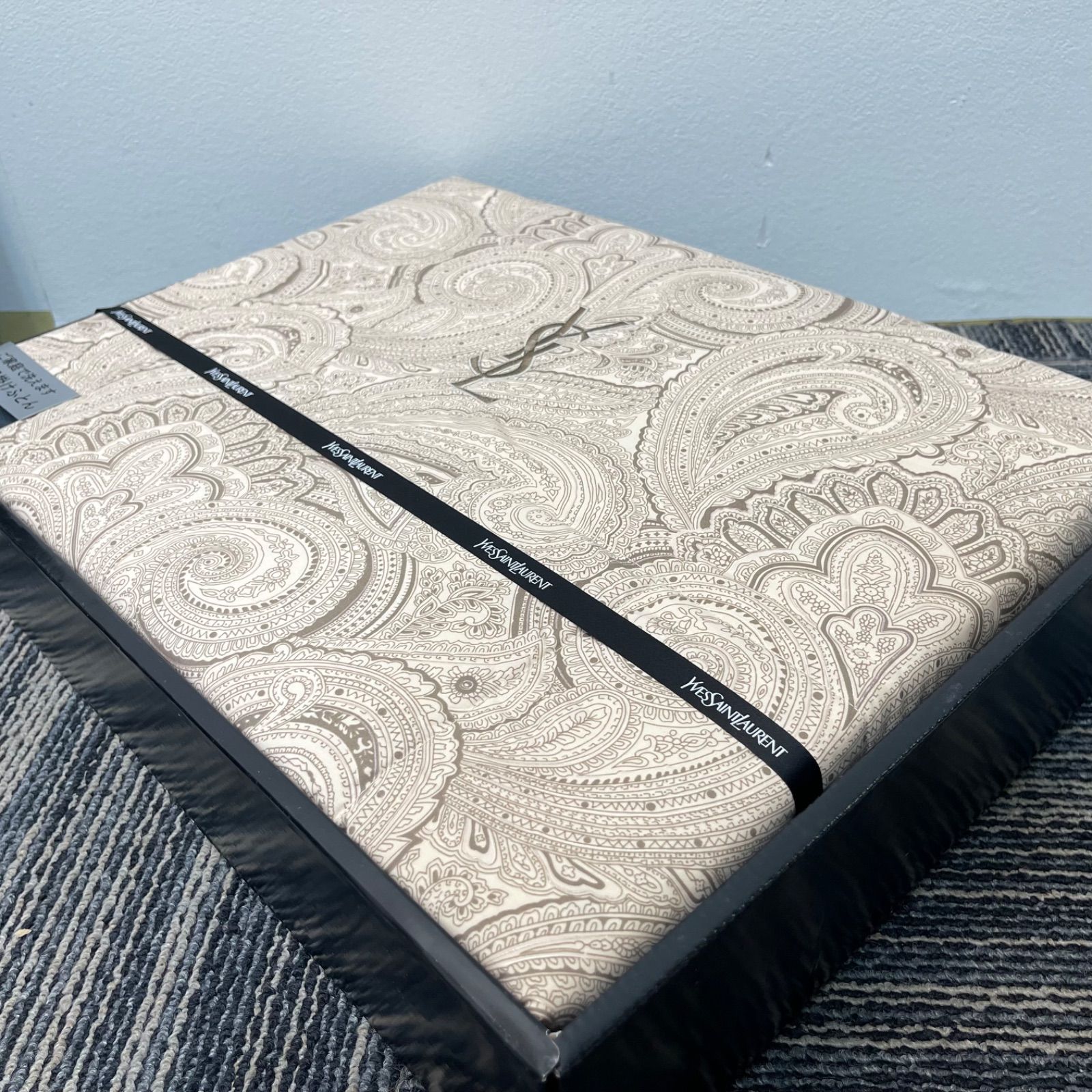 NPA】イヴサンローラン 羽毛肌掛ふとん 150×210cm イヴ・サンローラン