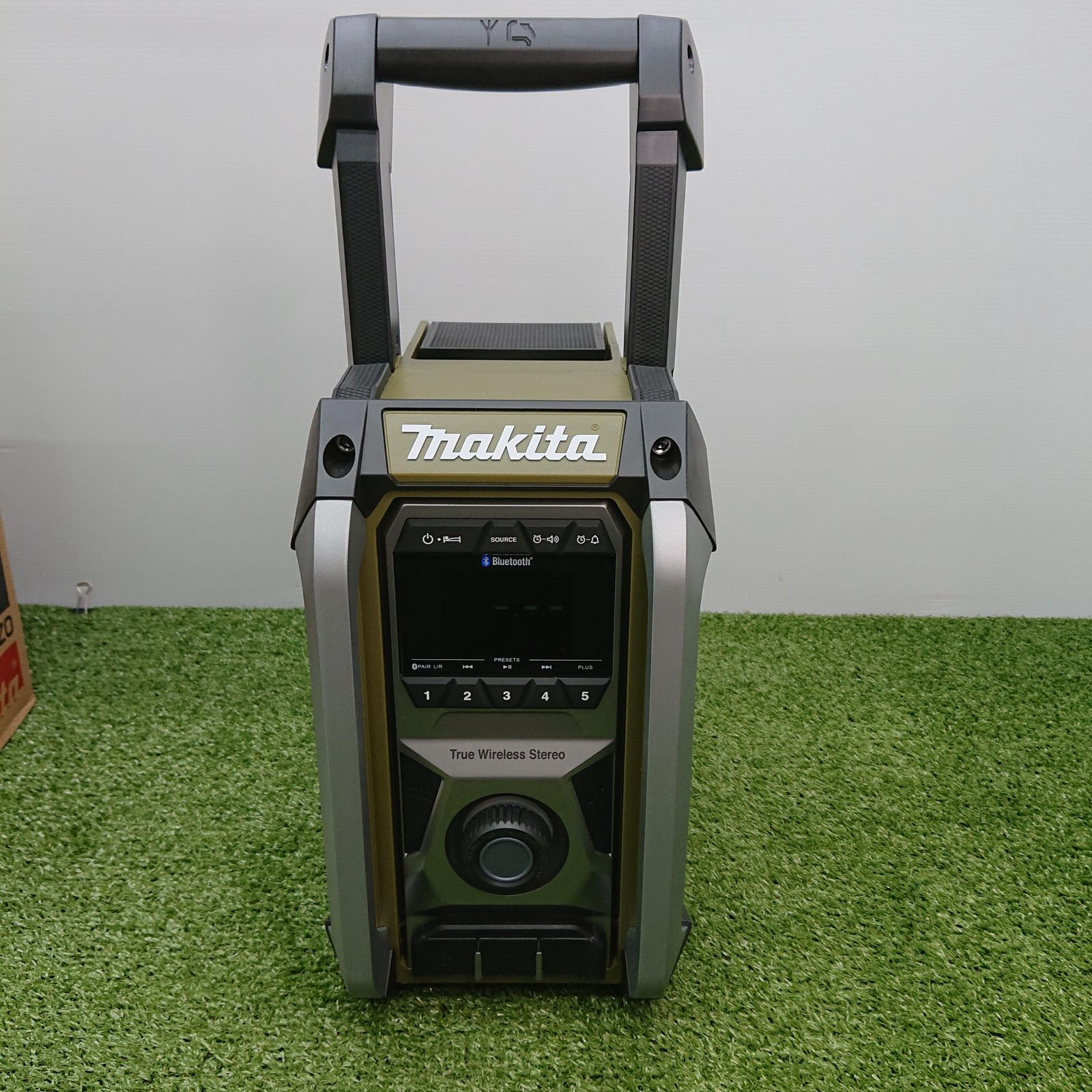 未使用品】マキタ MR005GZO 充電式現場ラジオ (オリーブ) 本体
