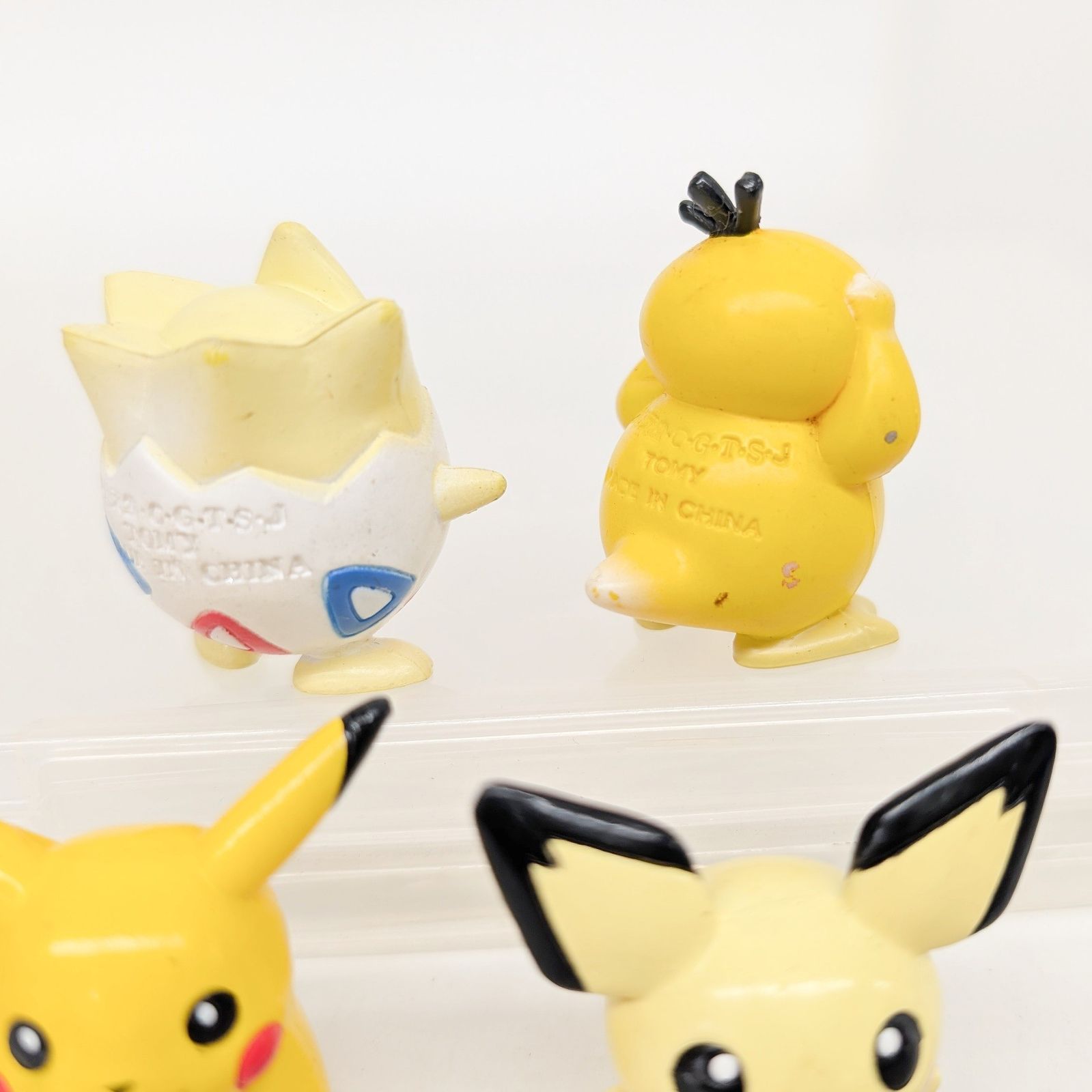 ポケモン 初期 モンコレ 当時物 希少 ピカチュウ コダック