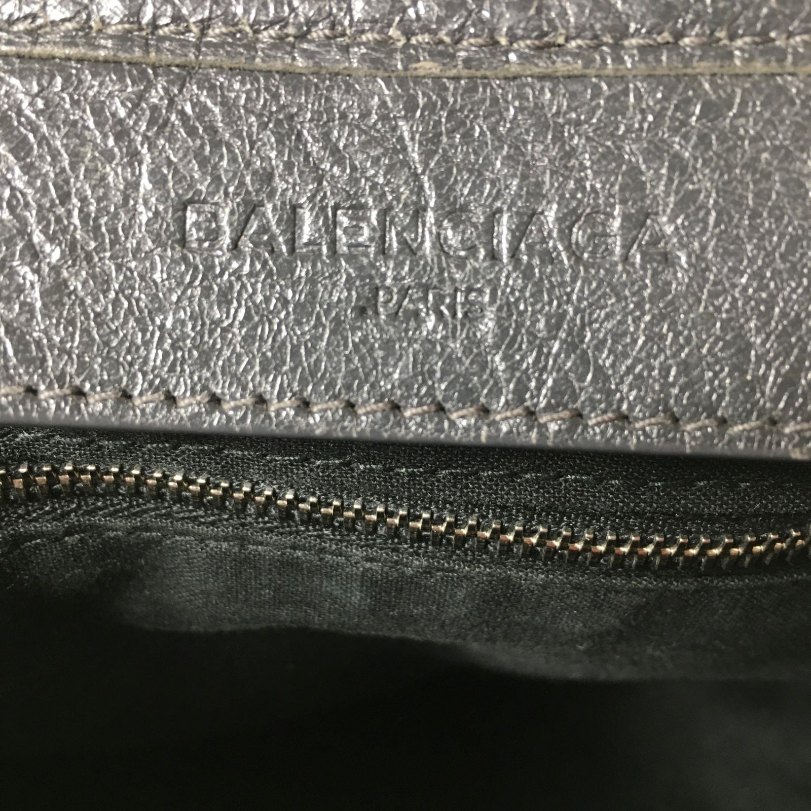 2507-250｜美品｜バレンシアガ ネイビーカバス XS 2WAYバッグ