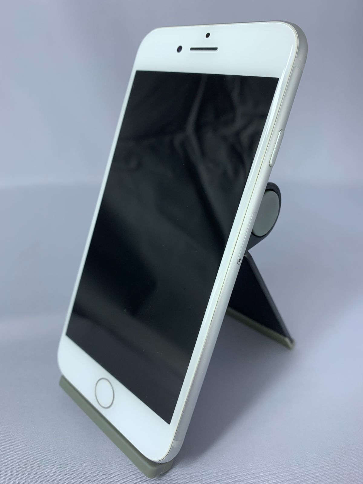 【中古】iPhone 8 64GB simロック解除済