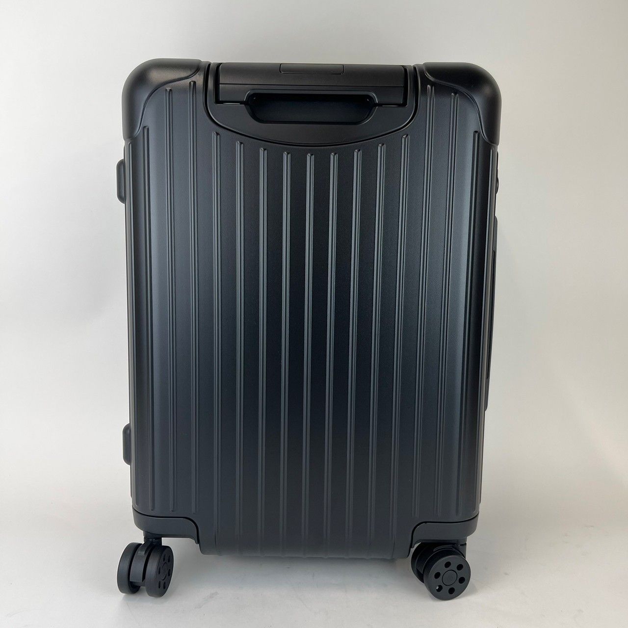 新品 RIMOWA リモワ ESSENTIAL Cabin エッセンシャル キャビン 36L ...