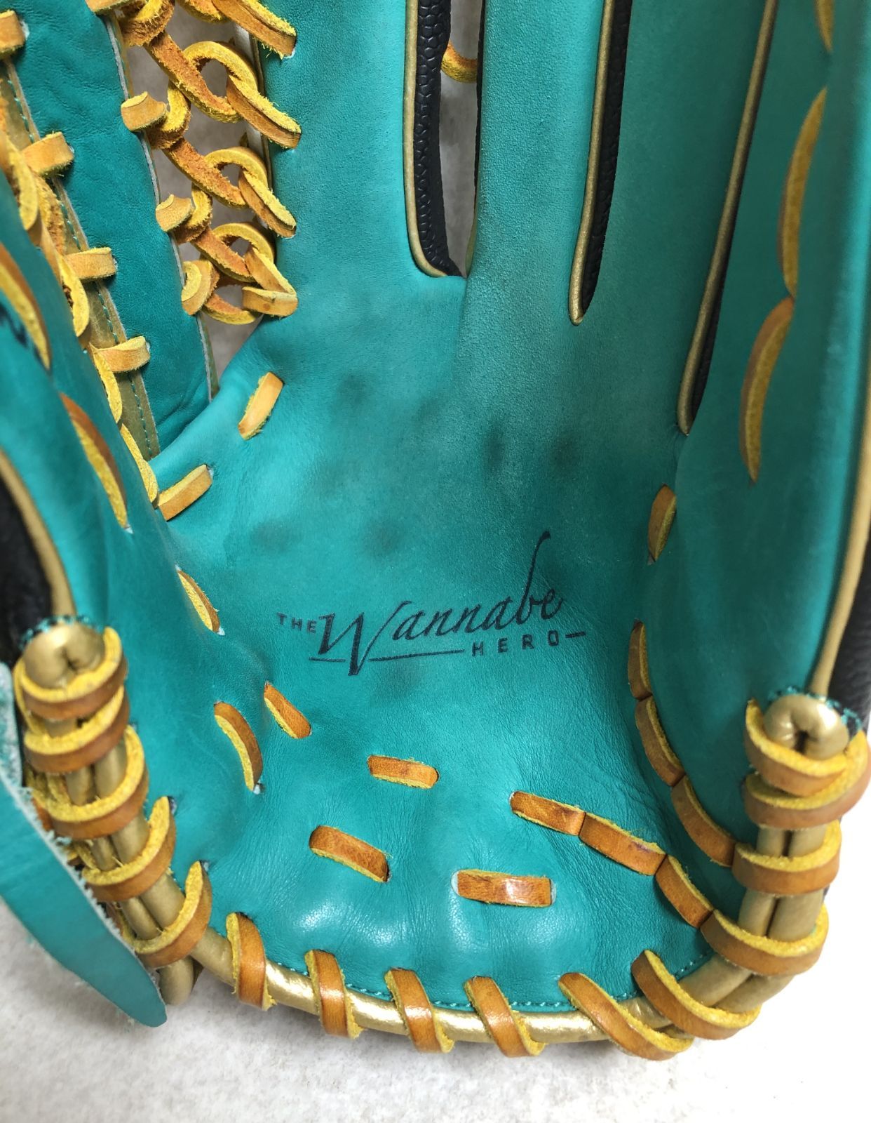 Wilson 軟式グローブ WannaBe グレーと緑 Wilson 軟式グローブ WannaBe グレーと緑 ウィルソン 軟式 グローブ 緑