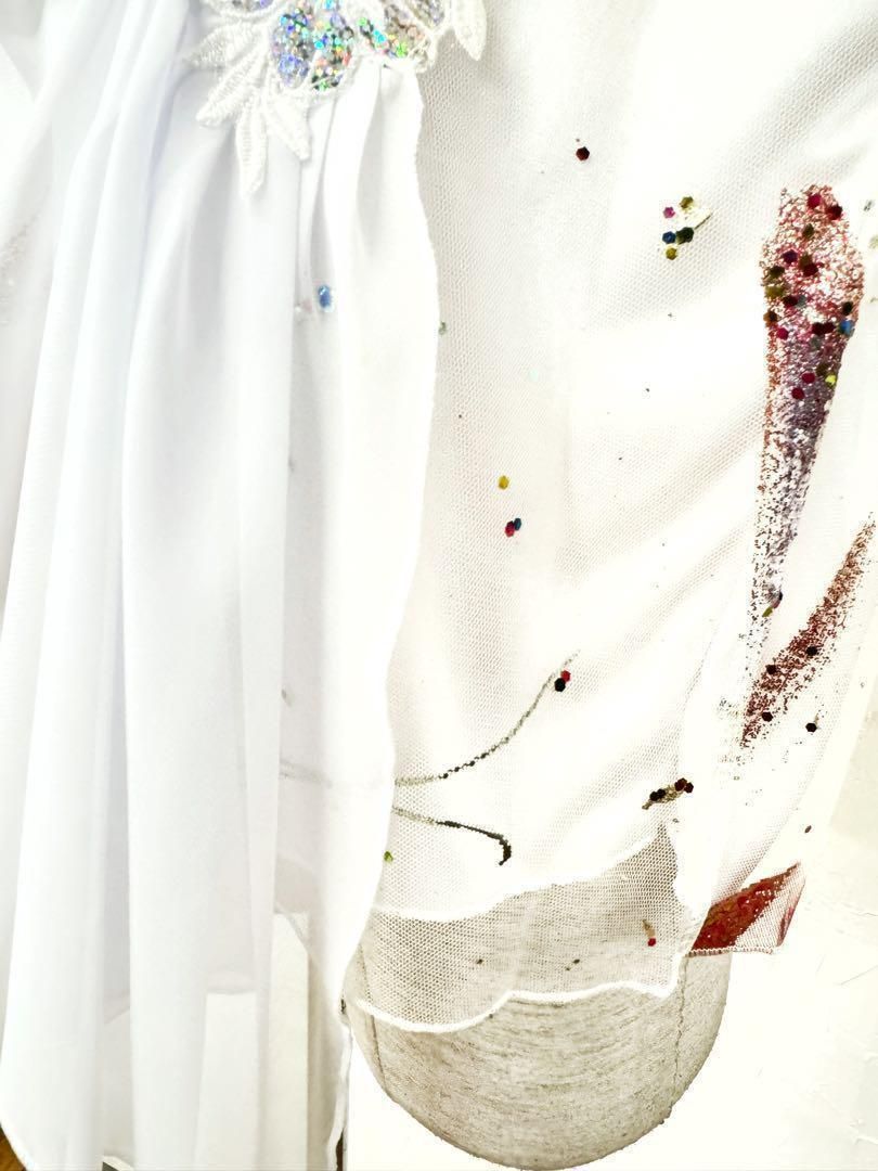 【優雅】新品　社交ダンス　ステージ衣装　白　袖フレアーカットソーｄ066 優雅】新品 社交ダンス ステージ衣装 白 袖フレアーカットソーd066