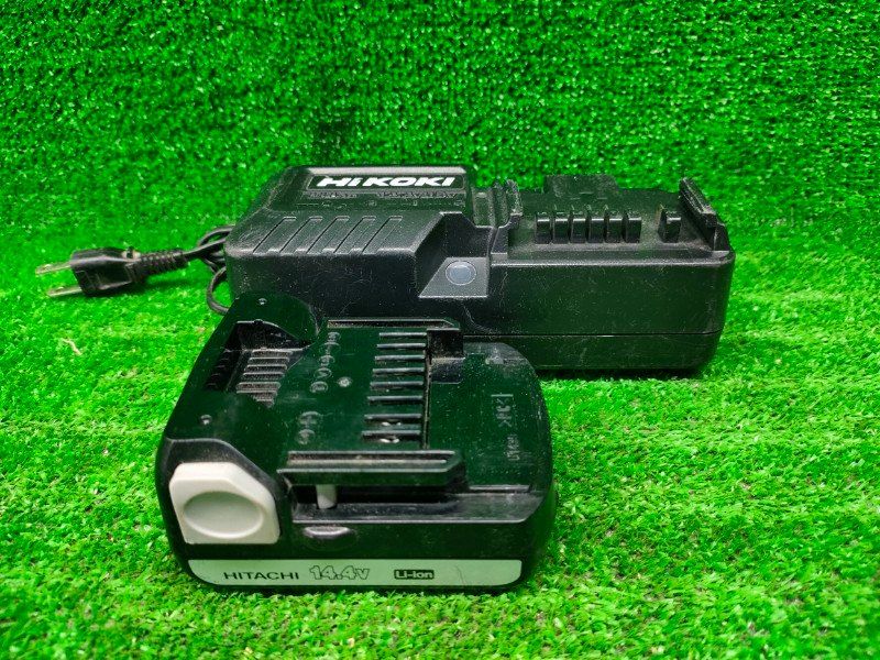 ◎日立工機 R14DA ハンディクリーナー バッテリ1個 充電器付 モータ異音無し 内部 動作 済み WWW_KANDAIZUMI_COM