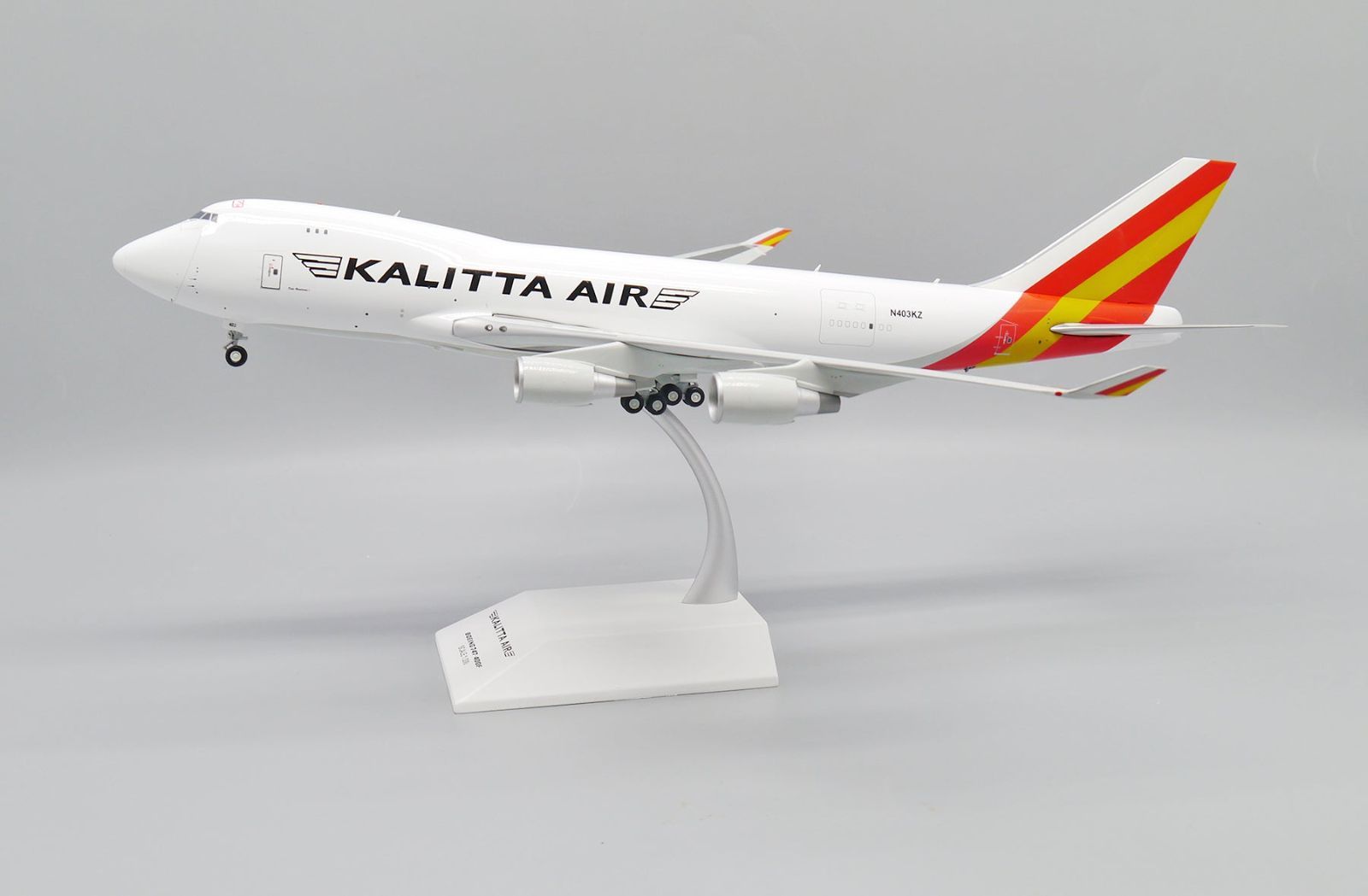 Jcwings カリッタエア 747-400F N403KZ 1/200 - メルカリ Jcwings カリッタエア 747-400F N403KZ 1/200 - メルカリ