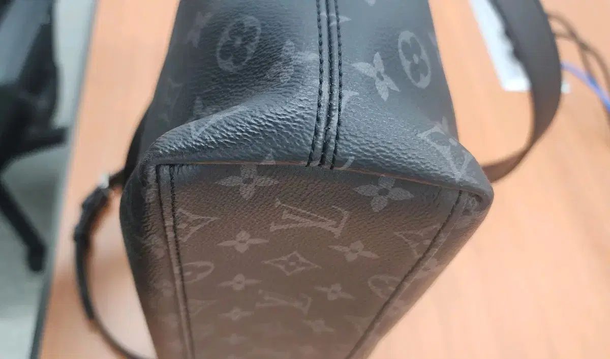 LOUIS VUITTON ルイ ヴィトン ダミエアンフィニ ディストリクトPM