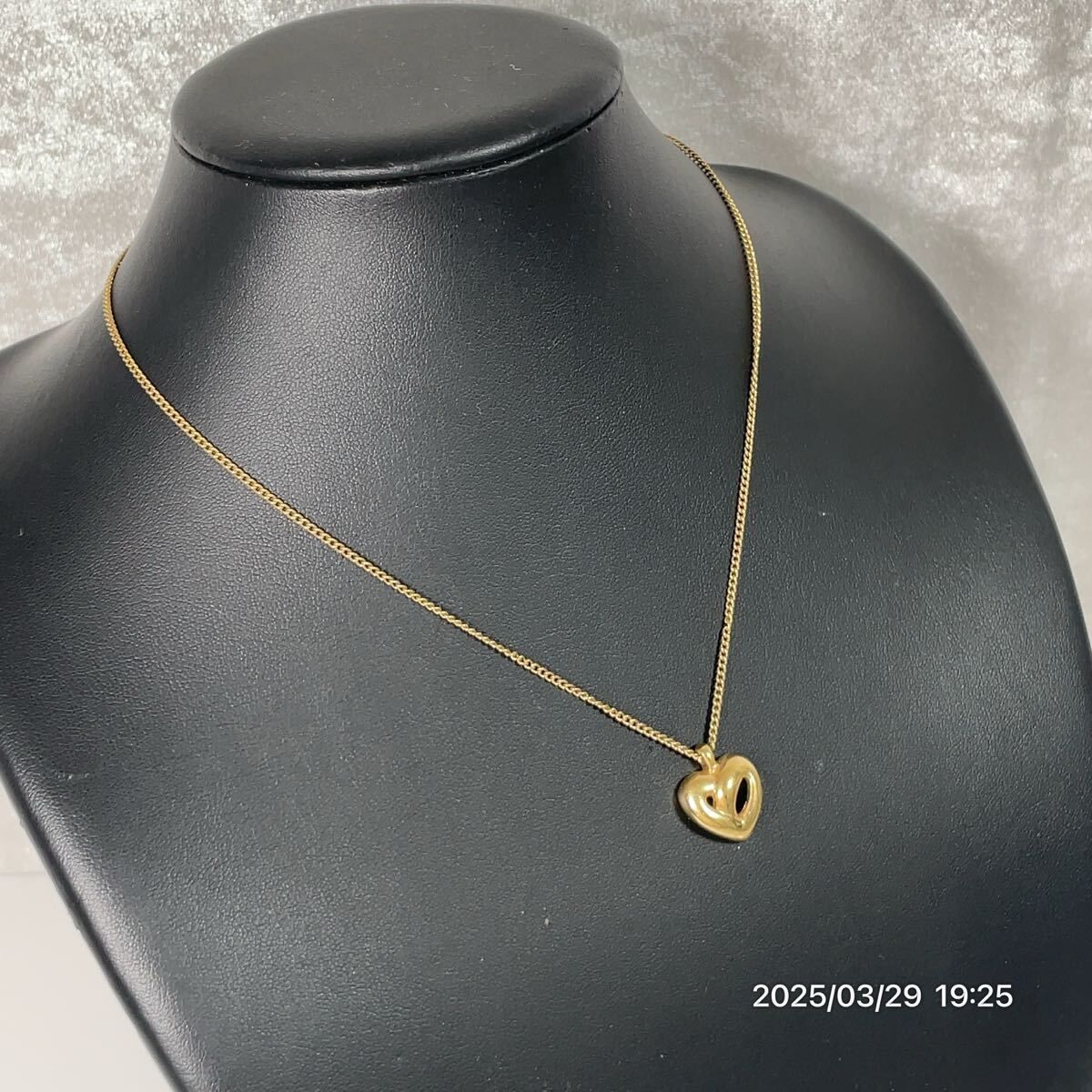 Dior クリスチャン ディオール ハートモチーフ ゴールドカラー Dior クリスチャン ディオール ハートモチーフ ゴールドカラー