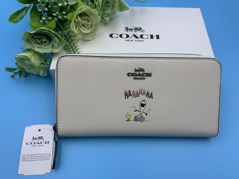 コーチ 長財布 COACH 財布 ラウンドファスナー スリム アコーディオン ウォレット アイボリー レザー  スヌーピーコラボ レディース プレゼント シグネチャー ロング ジップ 新品 未使用 ファッション 16122B C320Z-25