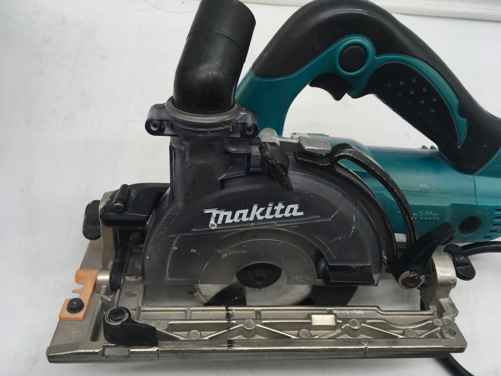 領収書発行可】☆Makita/マキタ 125mm防じんマルノコ KS5200FX [ITH9NPYDFJ5C][エコツール岡崎インター店] - メルカリ