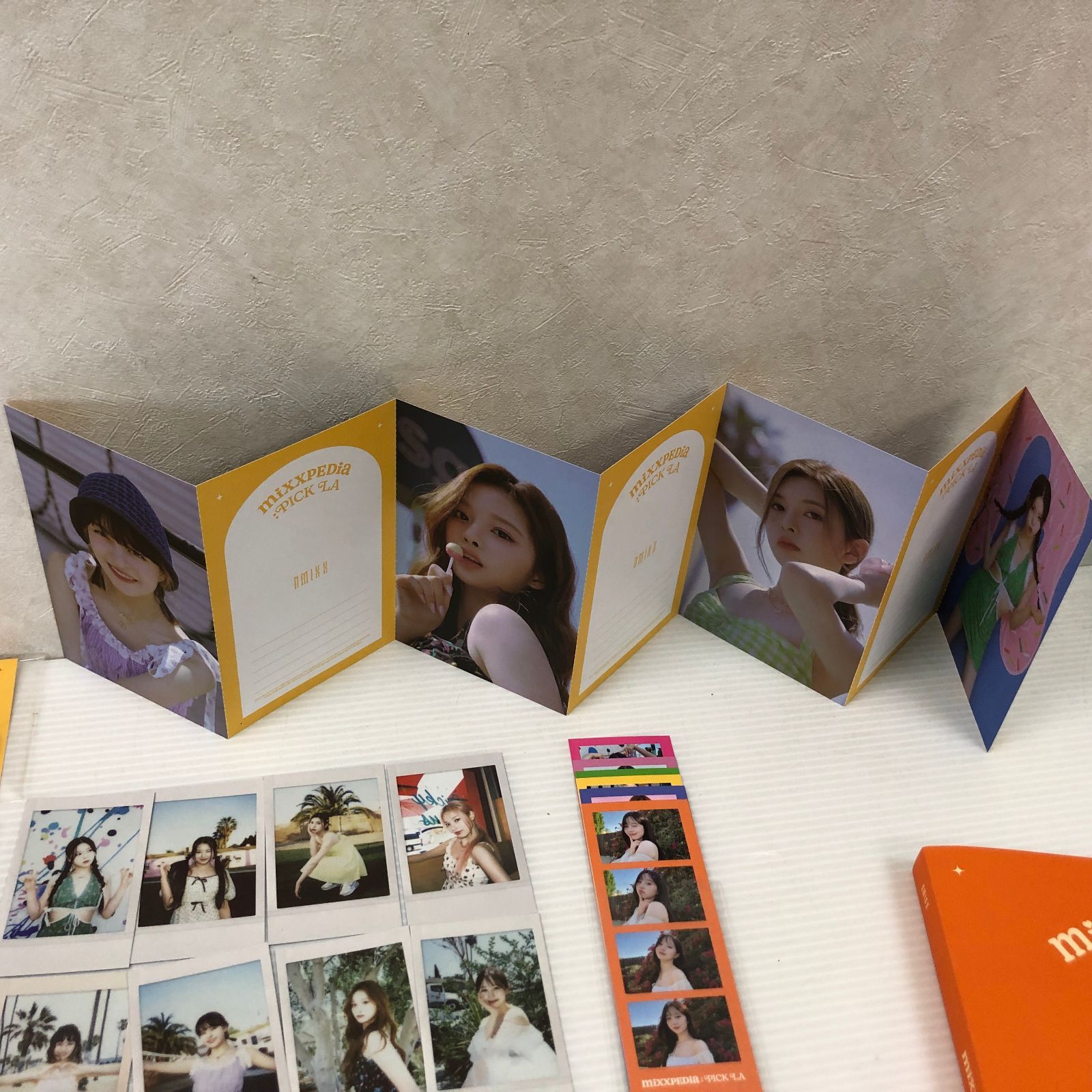 NMIXX mixxPEDIA 新品未開封 欠品あり】NMIXX miXXpedia PICK LA 1st Photobook グッズ DVD