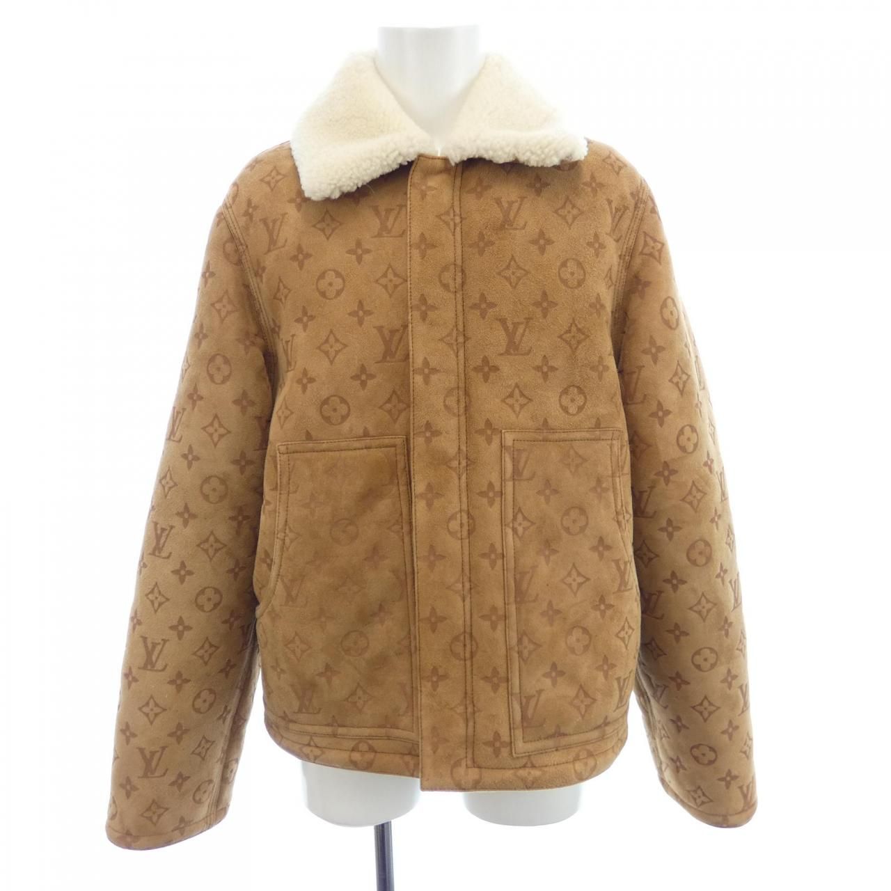 入手困難✨ ルイヴィトン 羊革 ムートンジャケット レディース グレージュ Louis Vuitton ルイヴィトン ￼￼ムートンレザージャケット