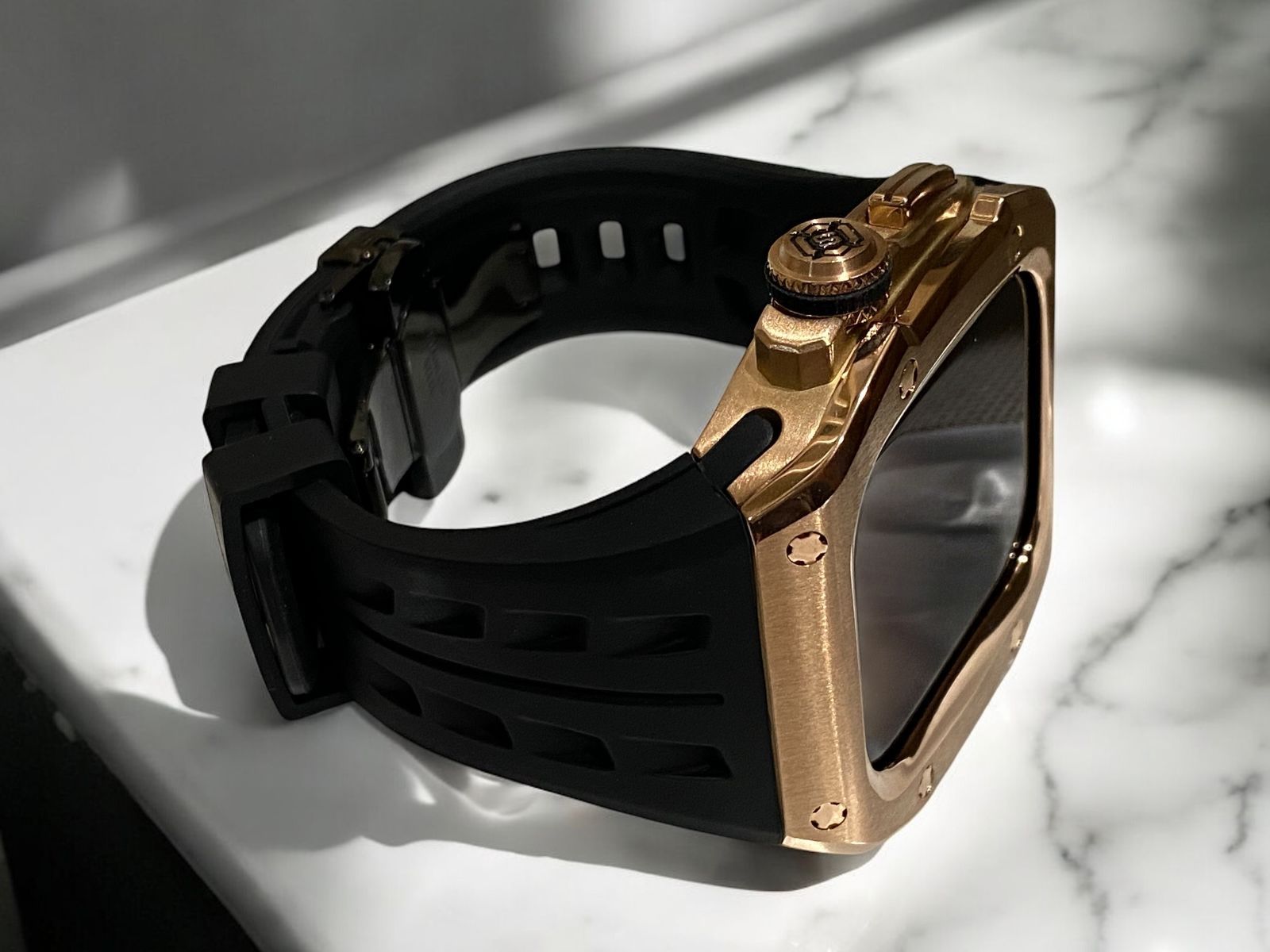 BGB⭐︎アップルウォッチ　カバー　ベルト　バンド　Apple Watch ラバー Apple Watchカバーケースアップルウォッチラバーバンドベルト
