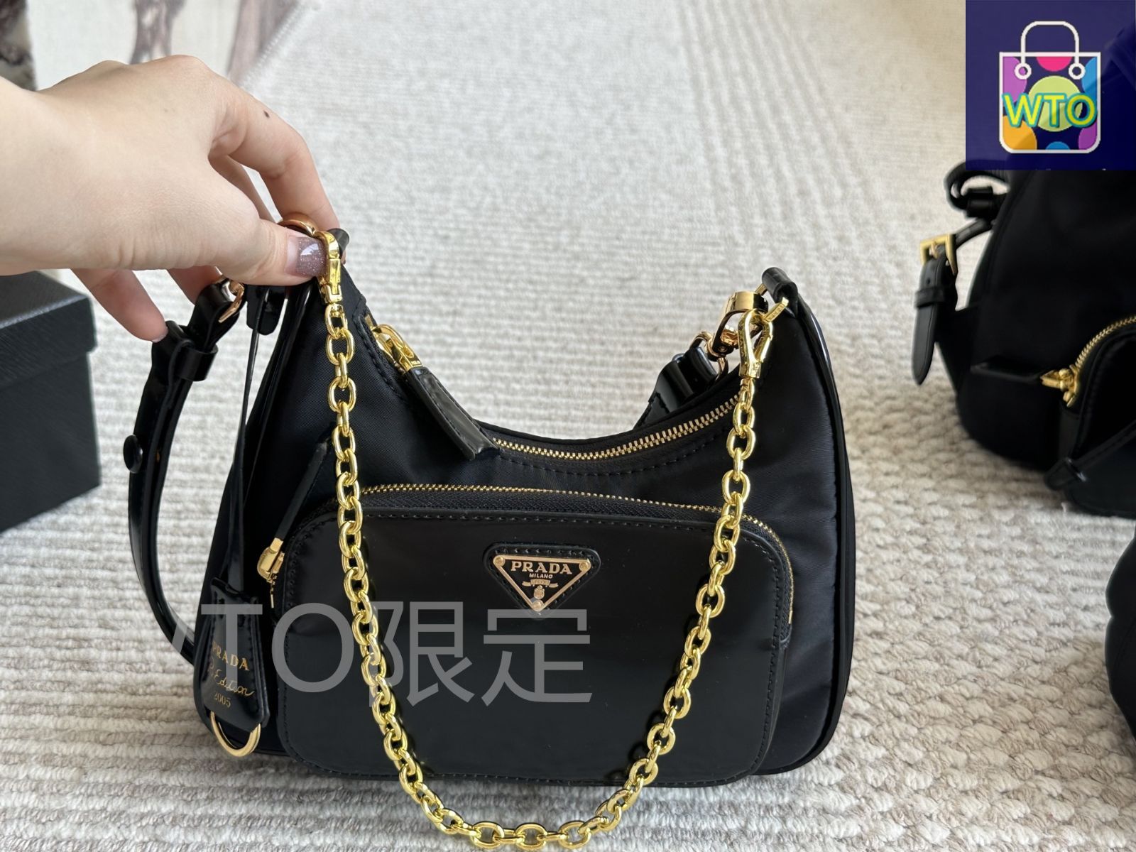 本日限定‼️新品 PRADA アームポーチ