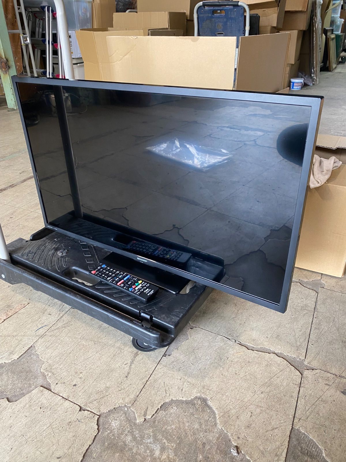 SHARP 液晶テレビ 32型 23年製 2 T C 32 DE