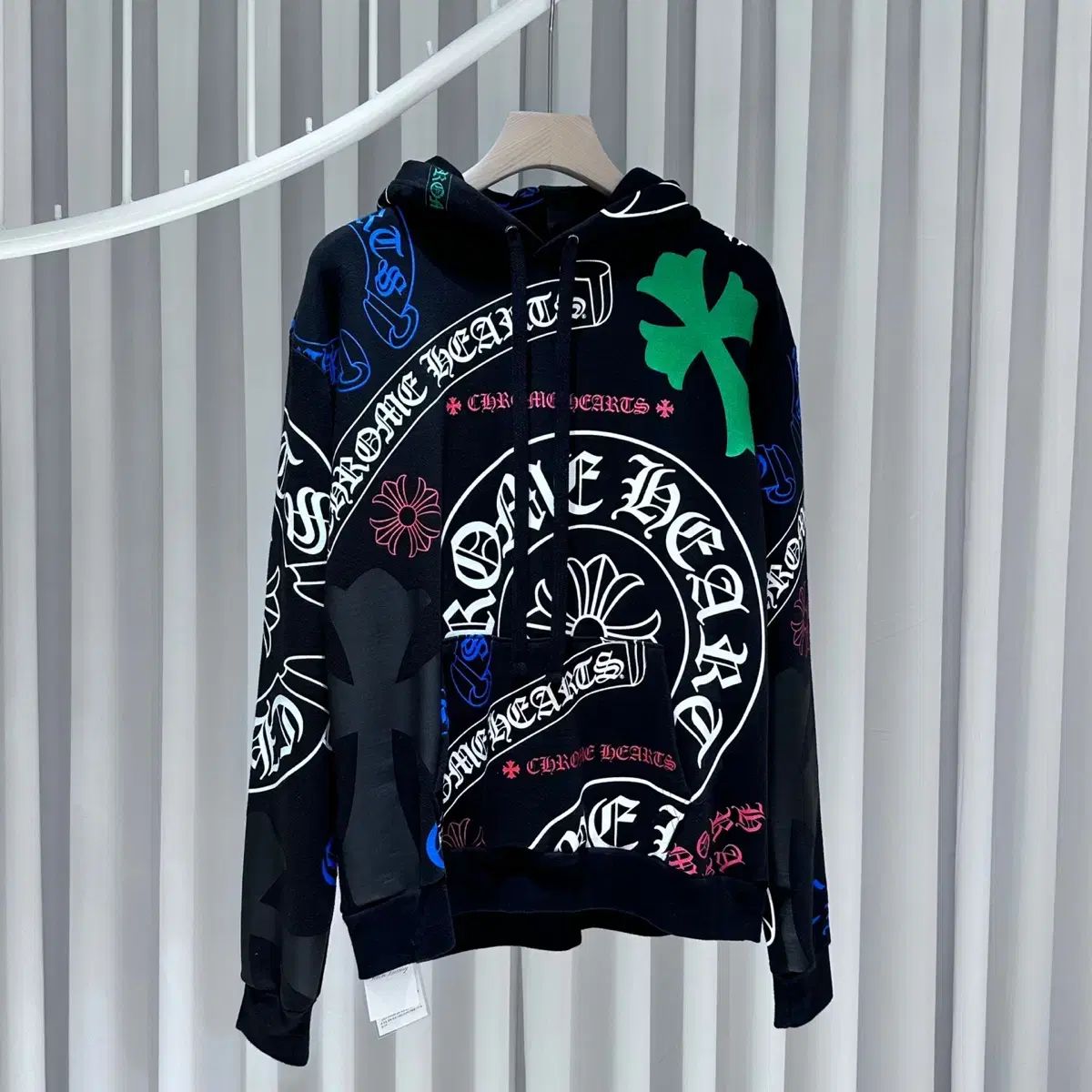 S CHROME HAEATS クロムハーツ フル ロゴ ステンシル フード付きTシャツ