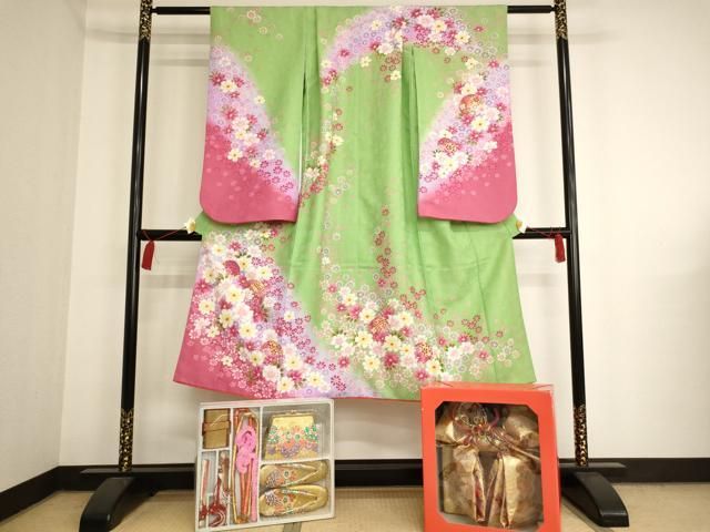 平和屋本店[]七五三 女の子 7歳 祝着 四つ身 帯・小物セット 花