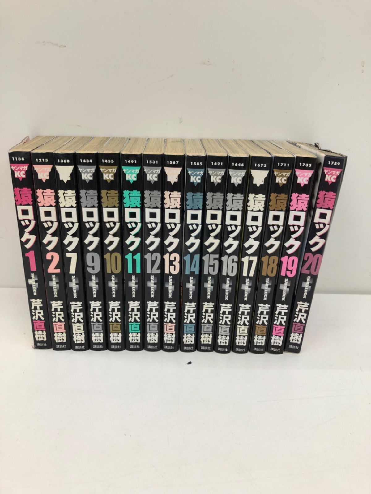 RV11 洋書古書 オリーブグリーン色の愛らしい絵本 RV11 洋書古書 オリーブグリーン色の愛らしい絵本 - メルカリ