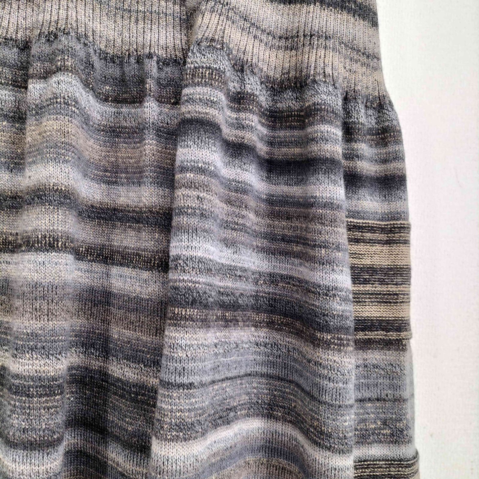 エムアンドキョウコ M.＆kyoko 裏地付 裾刺繍 ボーダーニットワイド