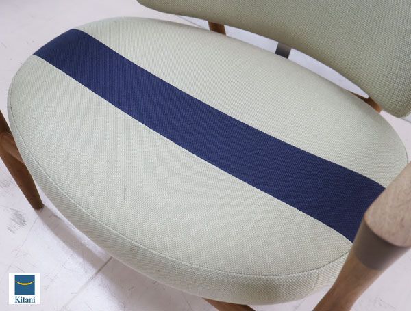 イージーチェア