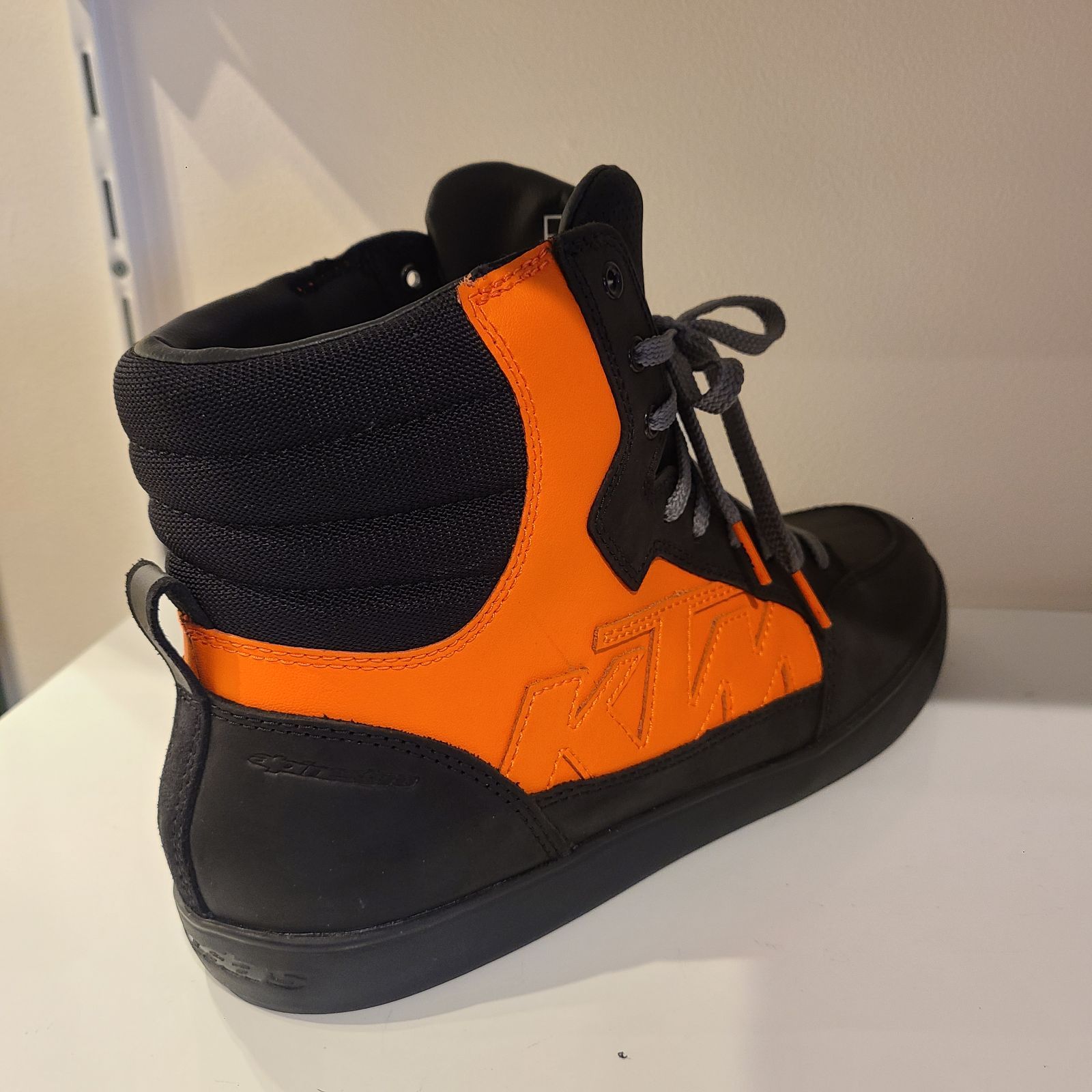 アルパインスター ライディングブーツ。 KTM J-6 WP SHOES バイク用 ブーツ ライディングシューズ ライディング