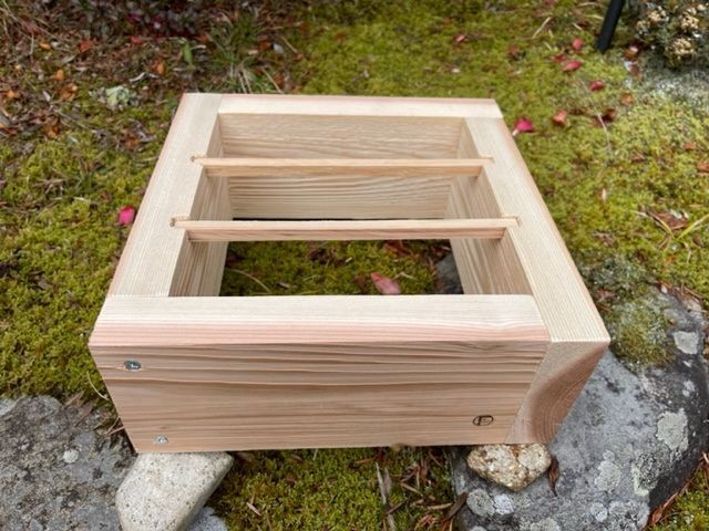 日本みつばち用 飼育箱 重箱式巣箱 待ち箱 3段 セット 日本みつばち用 飼育箱 重箱式巣箱 待ち箱 6段 セット 【公式通販】