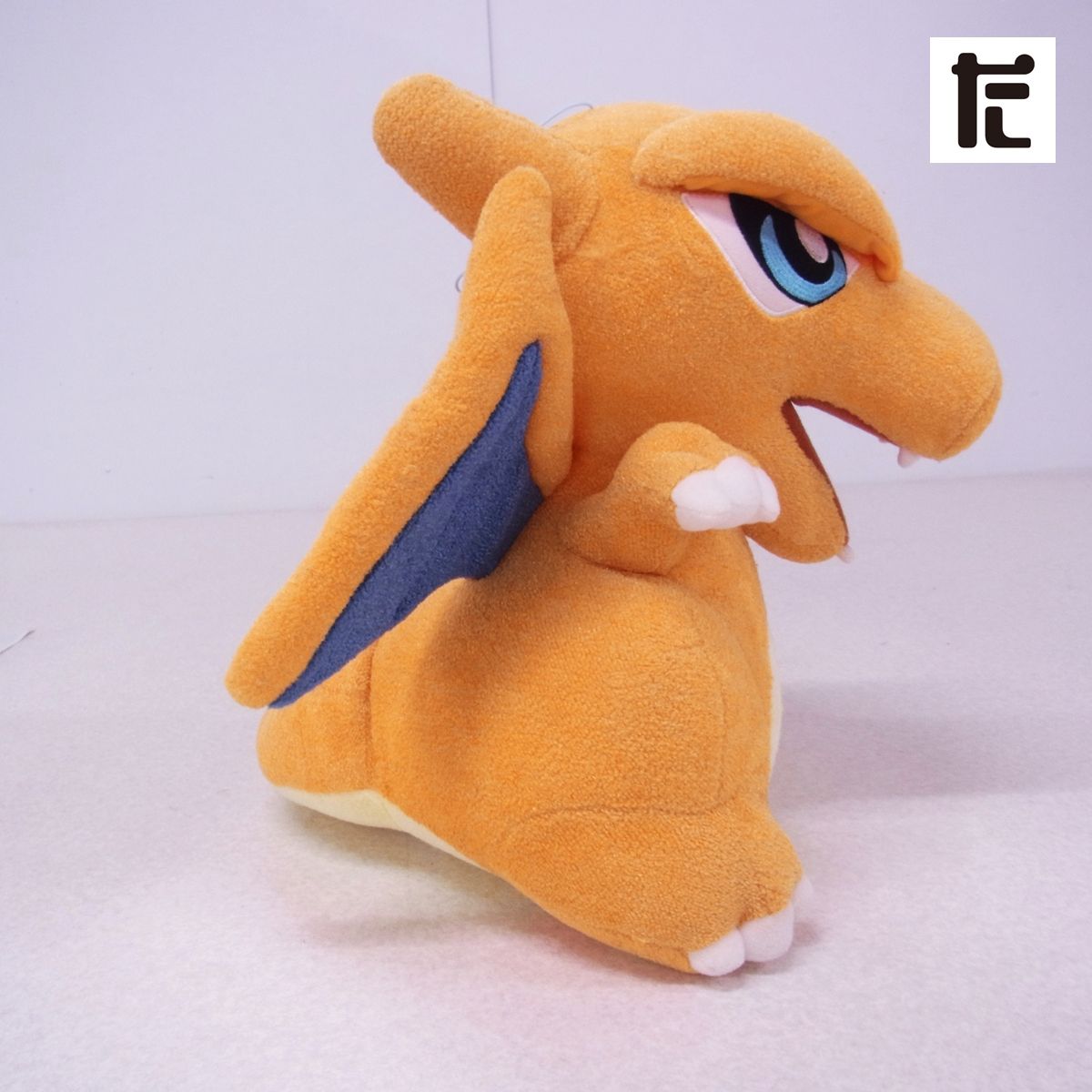 スーパーDXぬいぐるみ リザードン スーパーDXのリザードンぬいぐるみです。