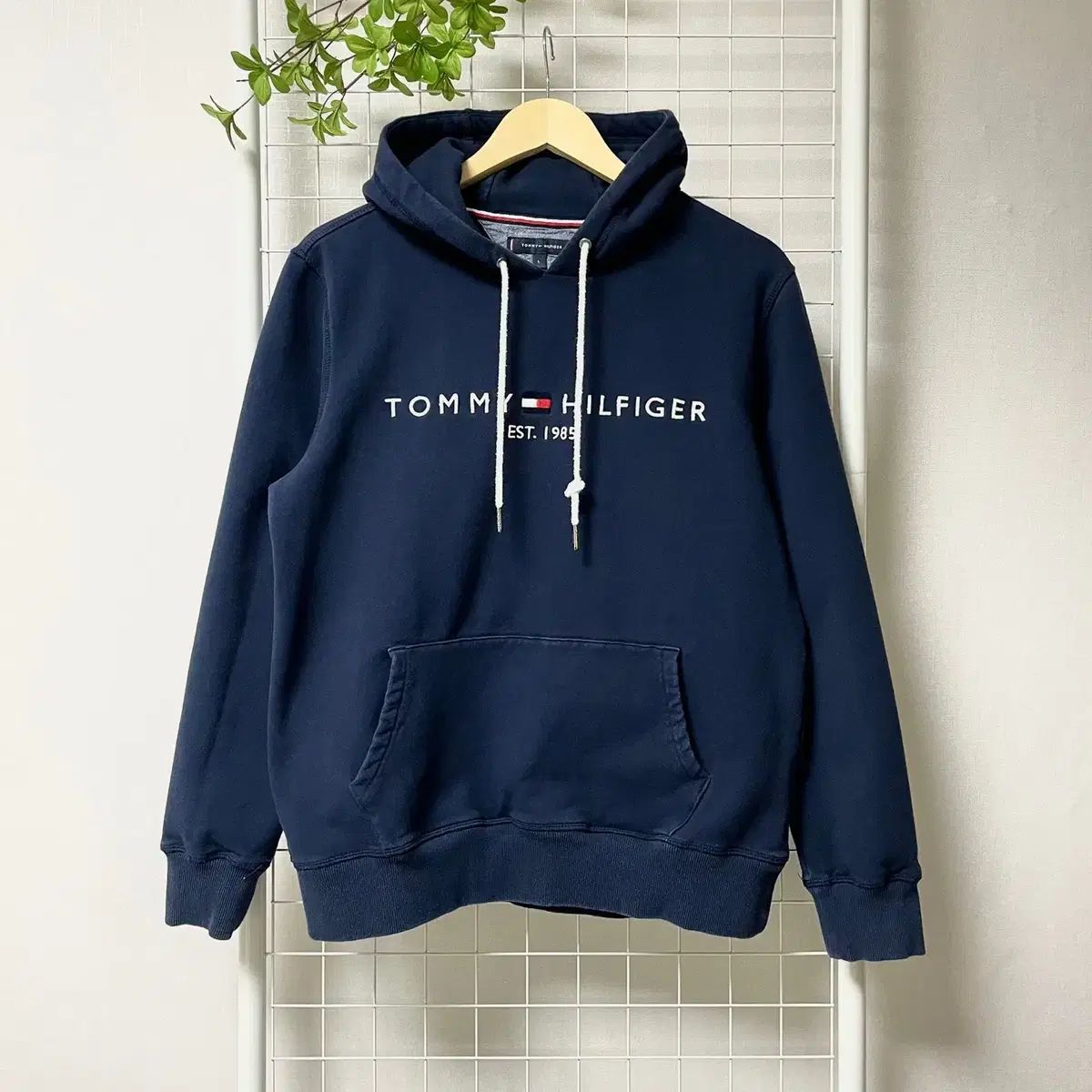 Tommy Hilfiger(トミーヒルフィガー) フード付きTシャツ ネイビー WK ー 0359