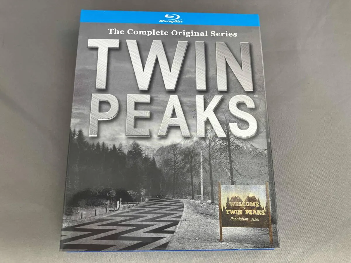 海外輸入盤　Twin Peaks:Blu-ray-BOX(全8枚組) ゆ135 海外輸入盤 Twin Peaks:Blu-ray-BOX(全8枚組) ゆ135 - メルカリ