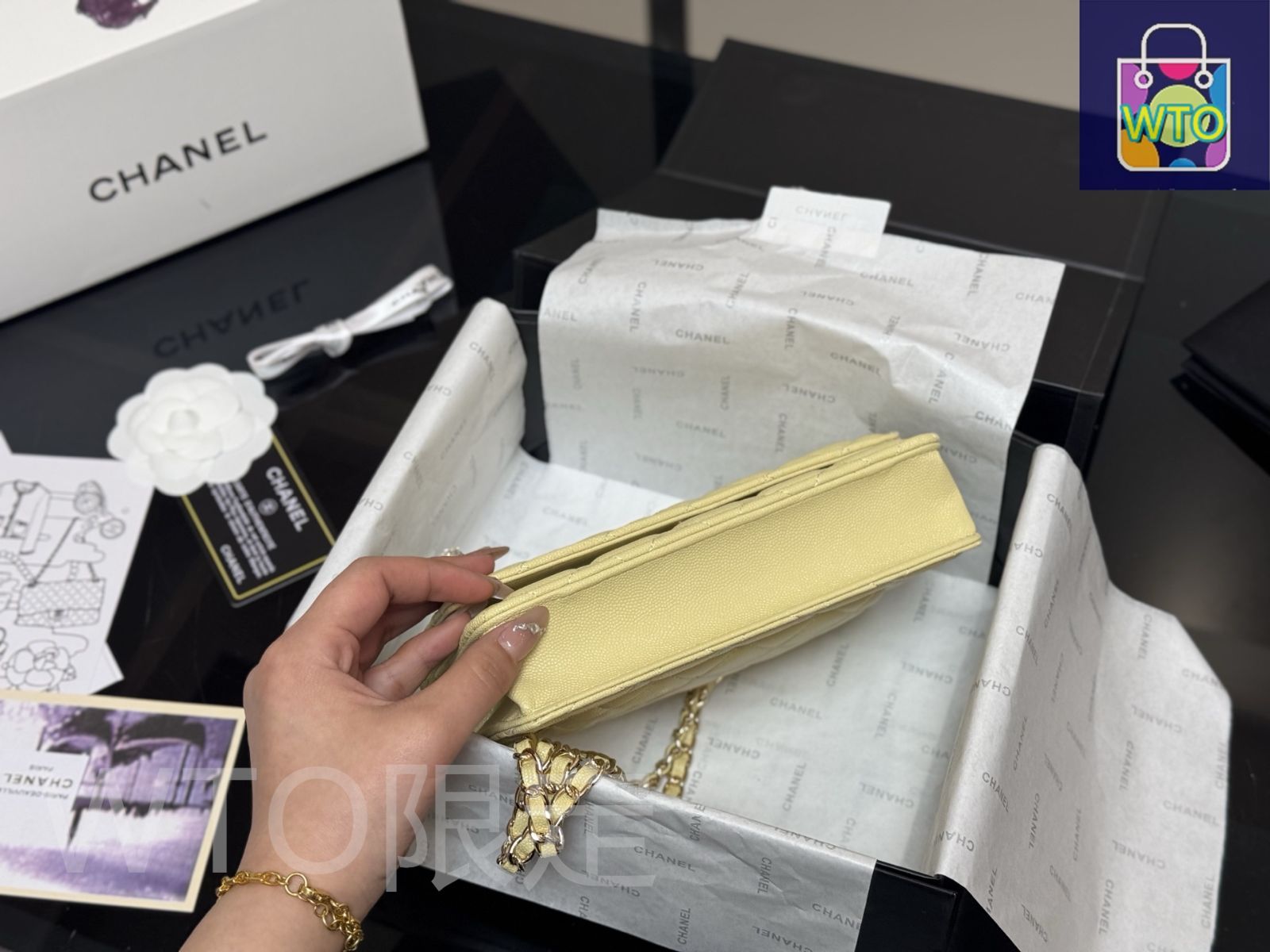 冬休みセール未使用品‼️購入時のまま発送 CHANEL レア❗チェーンタイプ 今日特価】Chanel シャネル クラシック ウォレット オン