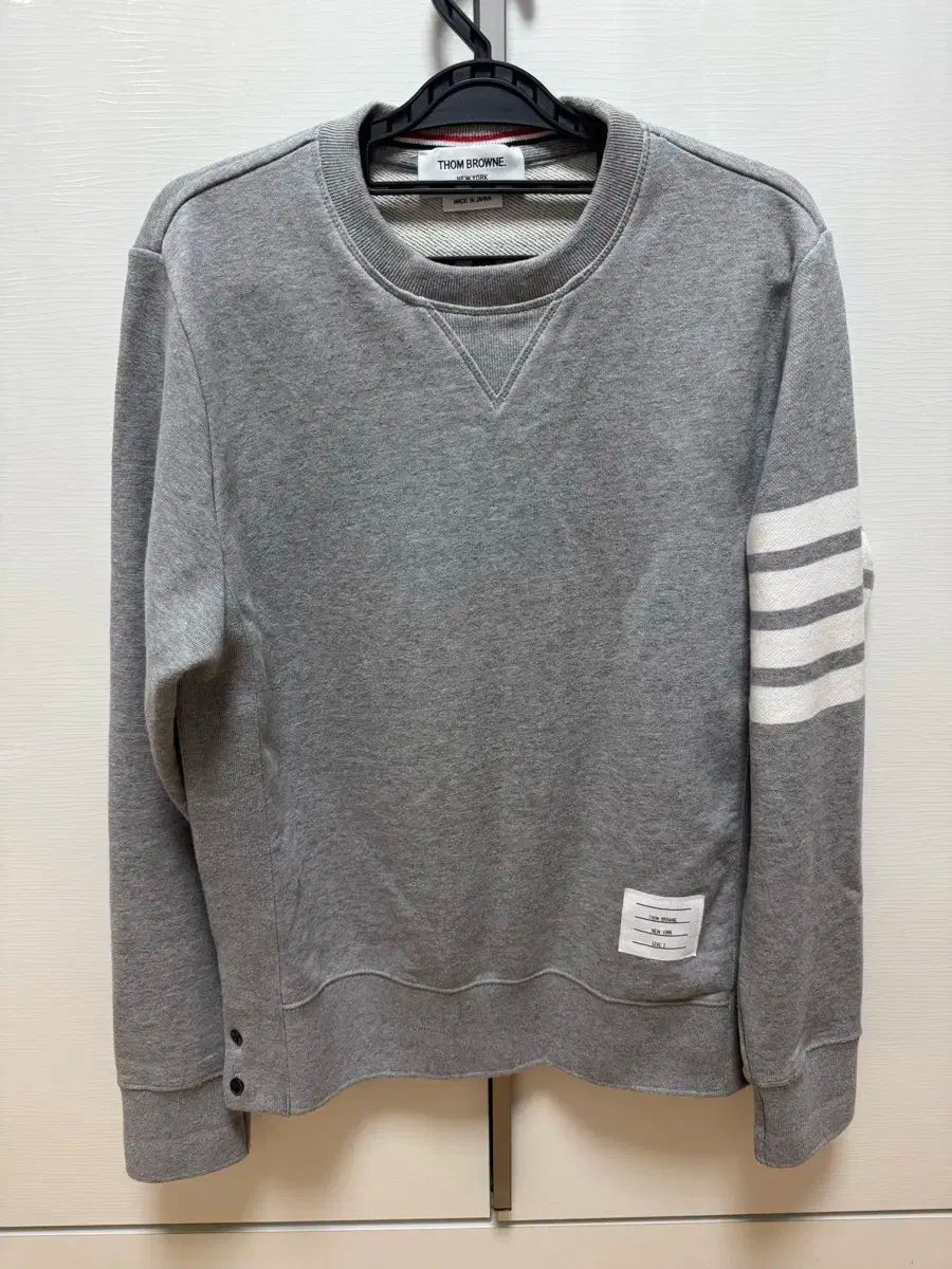 Thom Browne トム ブラウン グレー パーカー 4 ライン 袖ストライプ 2 サイズ