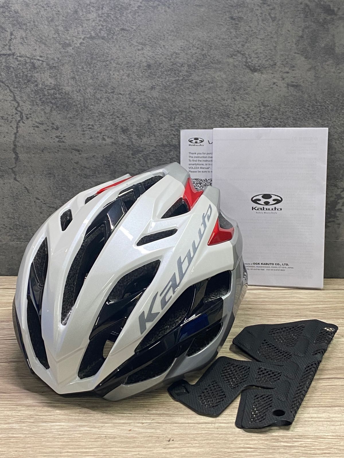 JM841 カブト Kabuto ヴォルツァ VOLZZA ヘルメット 白赤 S M 55-58 令和6年12月製造
