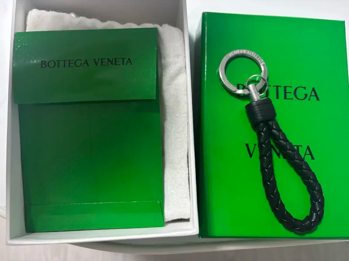 BOTTEGA VENETA ボッテガヴェネタ キーリング イントレチャーノ