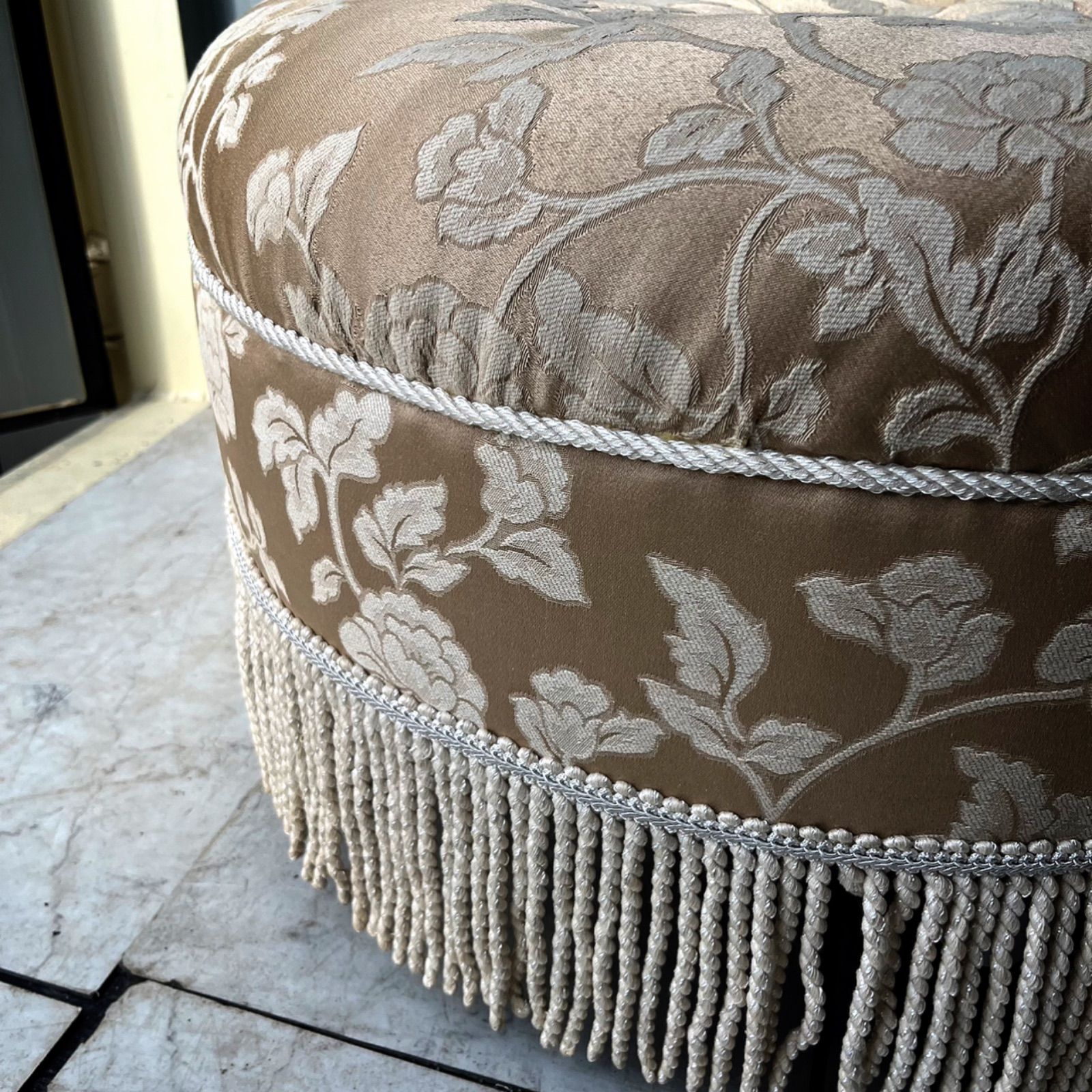 取付無料！ジェニファーテイラー 姫系花柄おしゃれインテリアゴールド