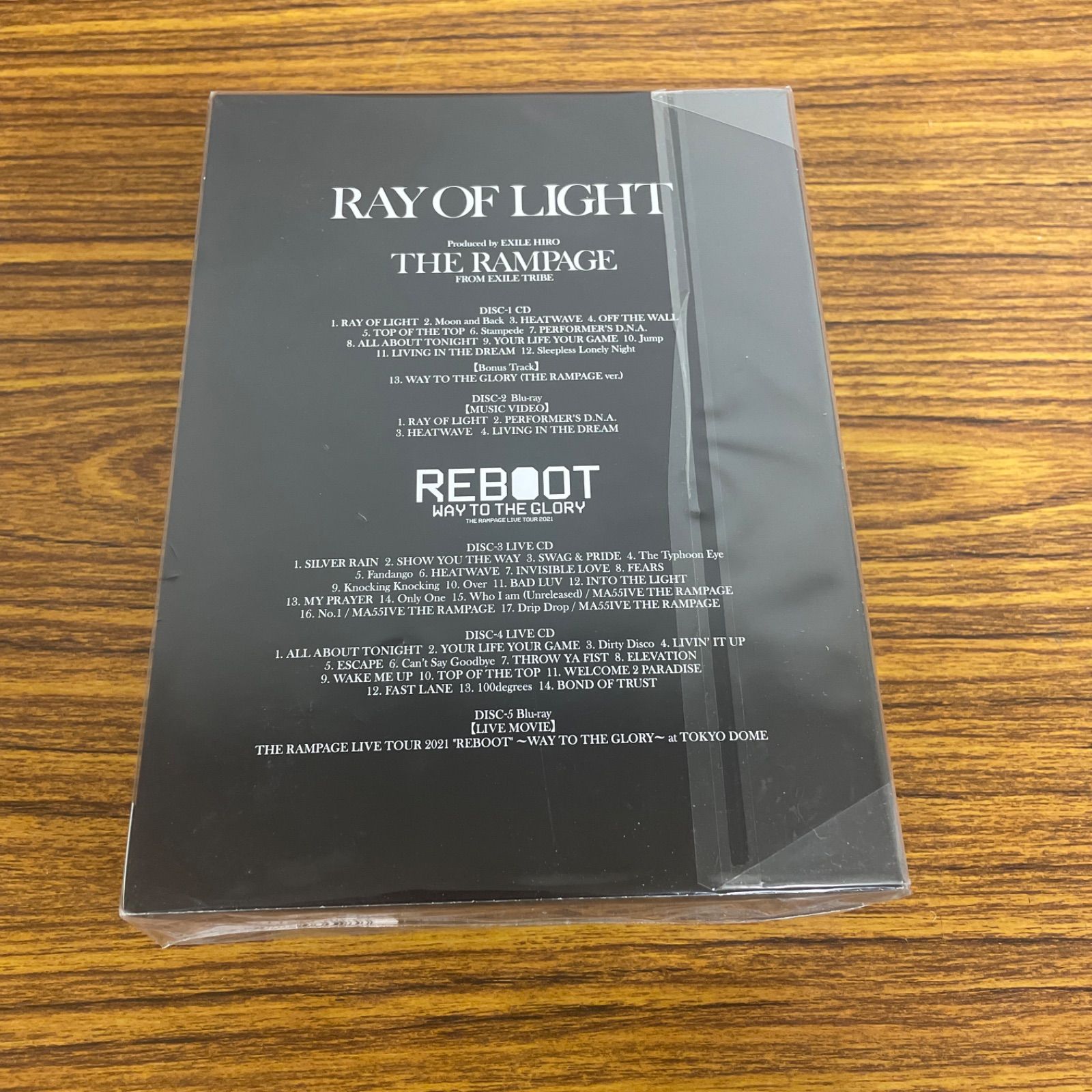 THE RAMPAGE from EXILE TRIBE/RAY of Light