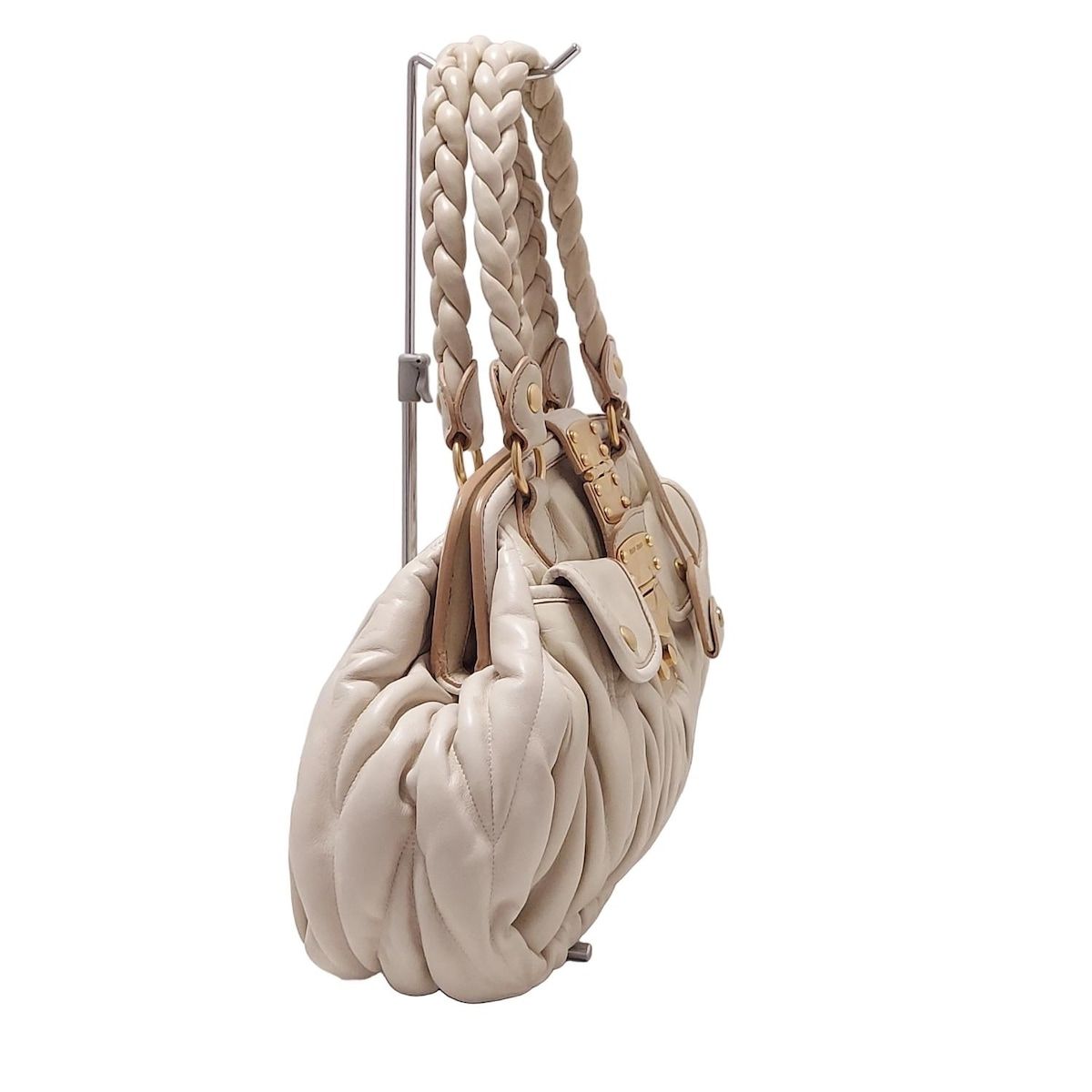 MIU MIU アイボリー マテラッセレザーバッグ 新品 定価以下 miumiu ミュウミュウ アルカディ マテラッセ