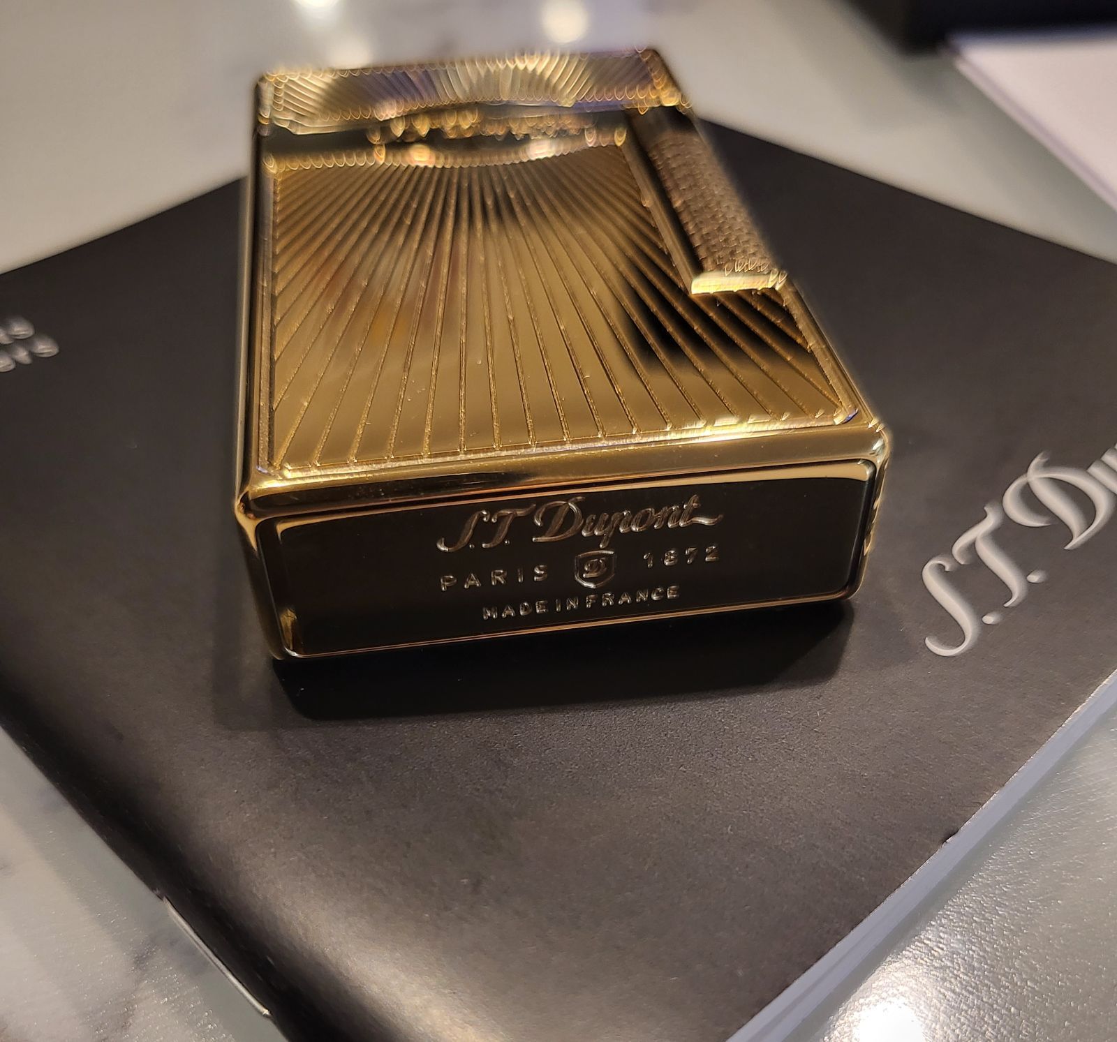 未使用 S.T.デュポン ライン2 ライターケース ギャッツビーレザー 箱付き デュポン ライター ライン2 GATSBY 未使用 S.T.デュポン ライン2