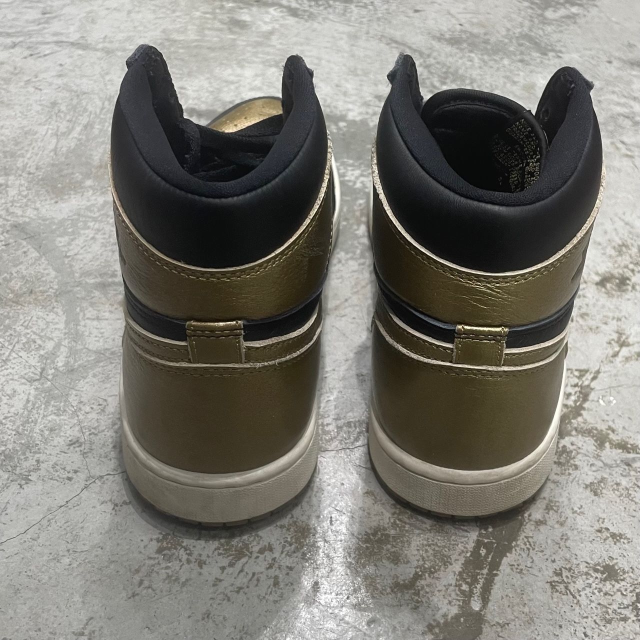 Nike Air Jordan 1 ブラック/ゴールド 未使用　28cm NIKE(ナイキ) Air Jordan 1 Low MM 