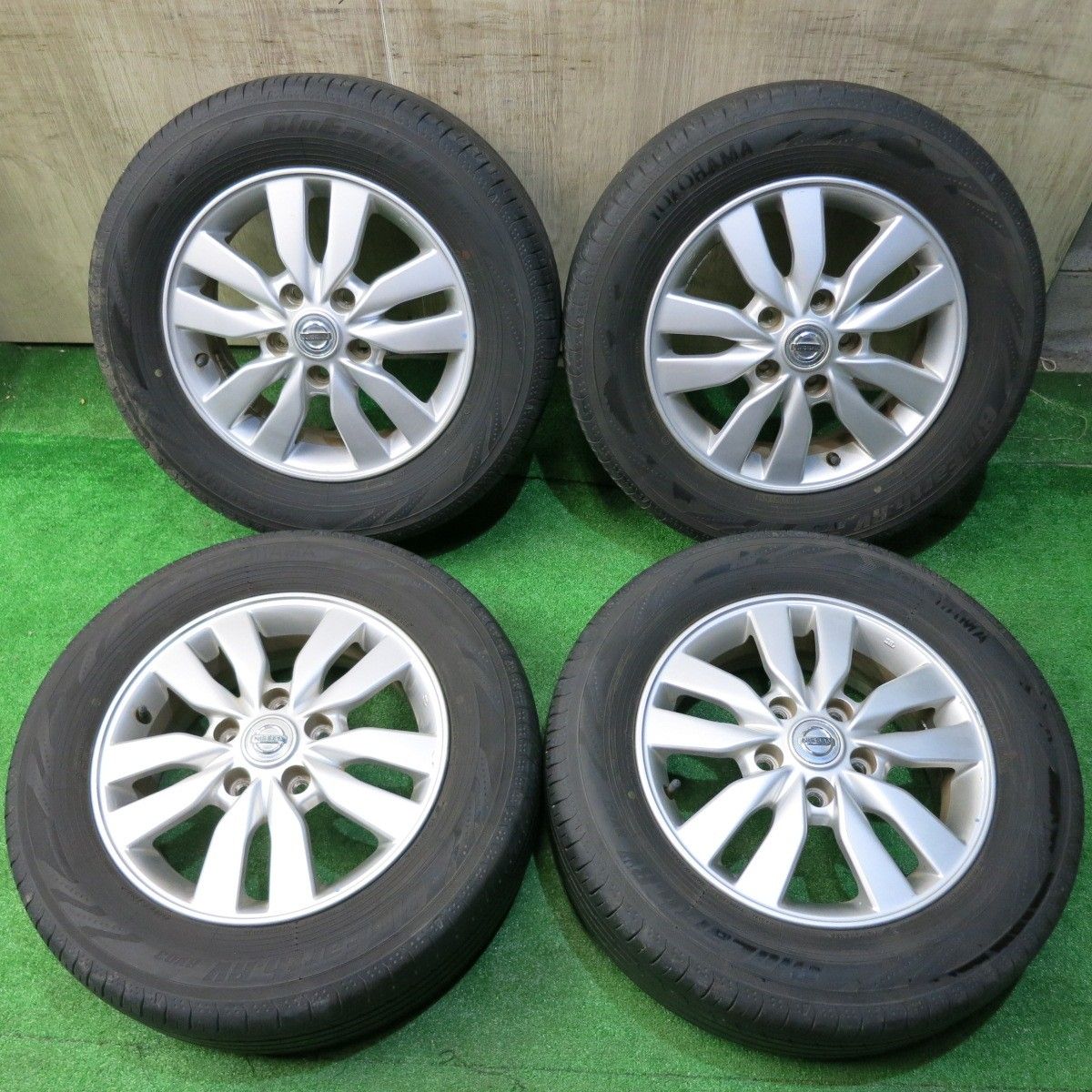 バリ溝！21年！9.5分☆日産 セレナ 純正 195/65R15 ヨコハマ
