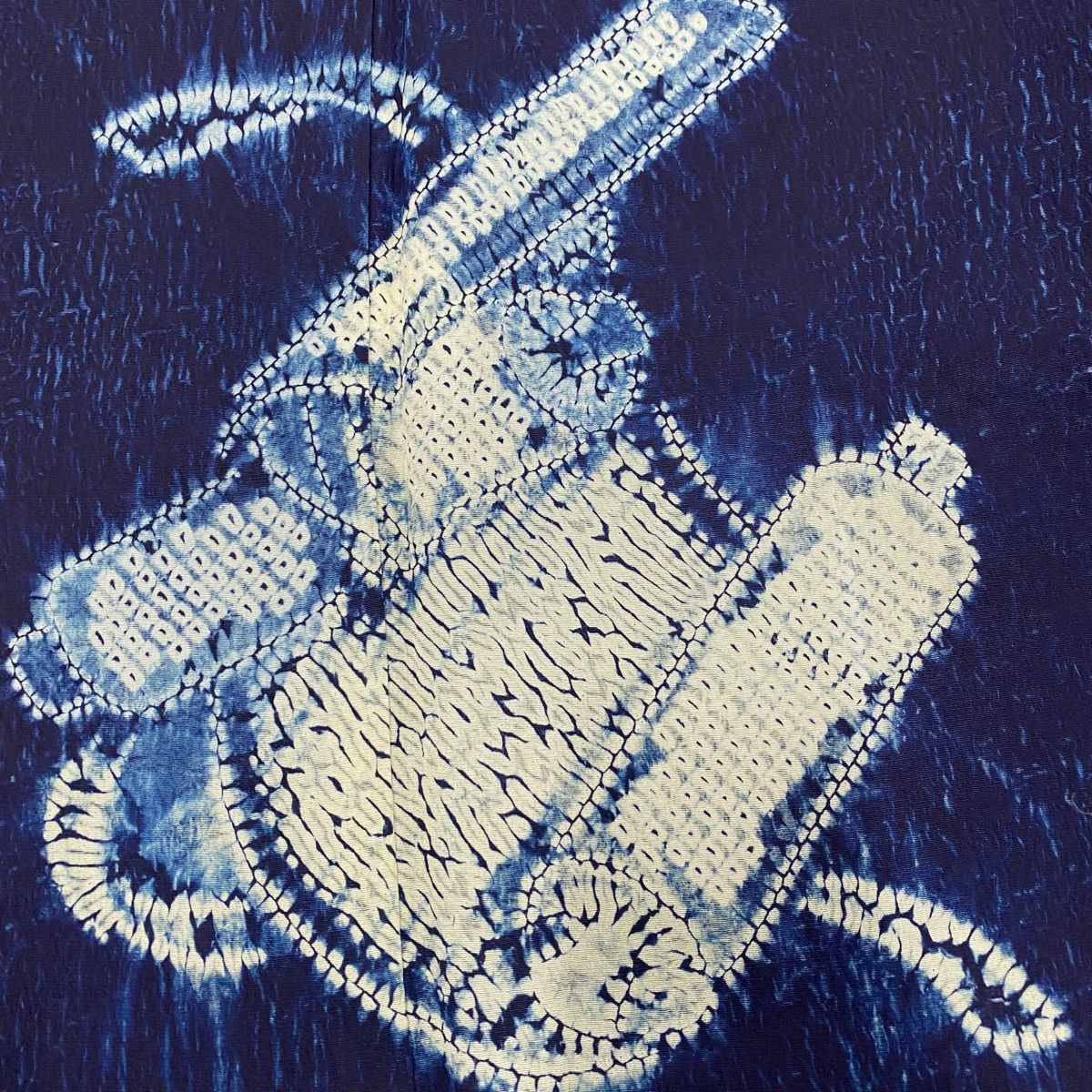 付下げ 身丈160.5cm 裄丈67cm M 袷 巻物 絞り 藍色 正絹 名品 【中古  