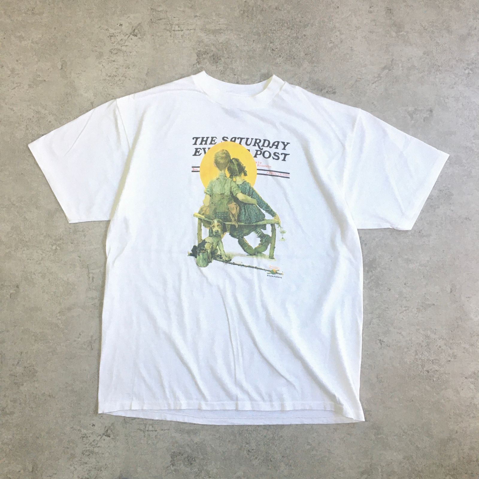 90s Norman Rockwell Boy and Girl gazing at the Moon Printed T 