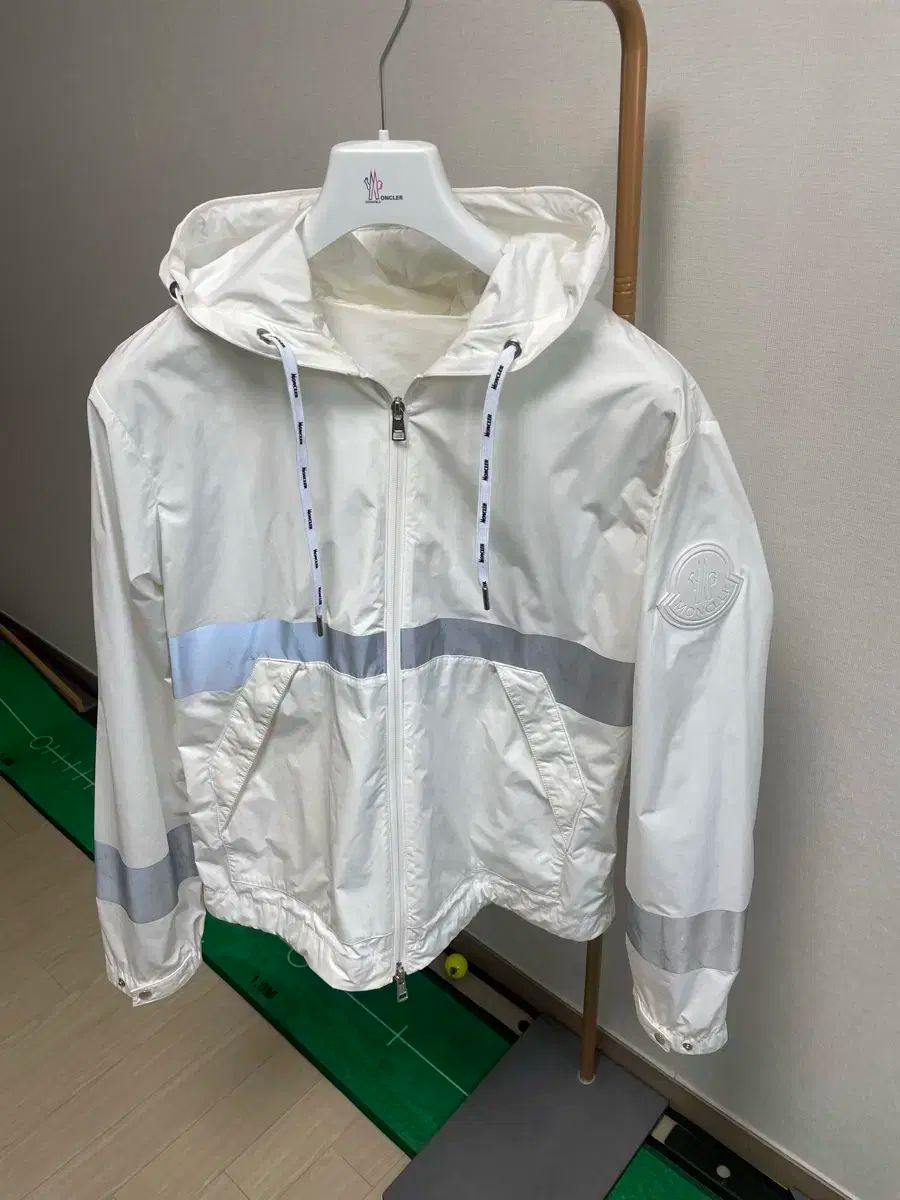 モンクレール BIGワッペン ウィンドブレーカー 3サイズ 実寸105