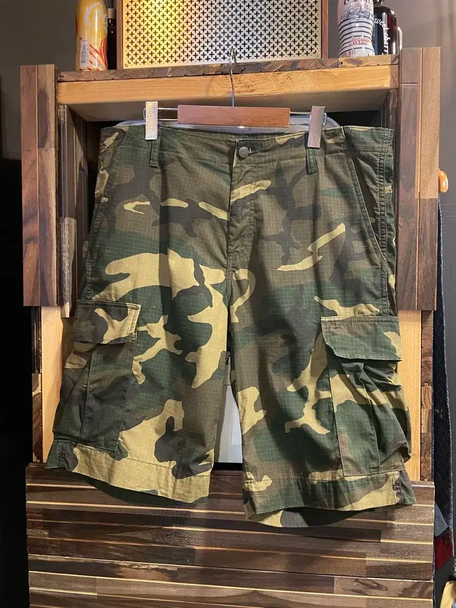 Carhartt カーハート ウィップ カモフラ ハーフパンツ